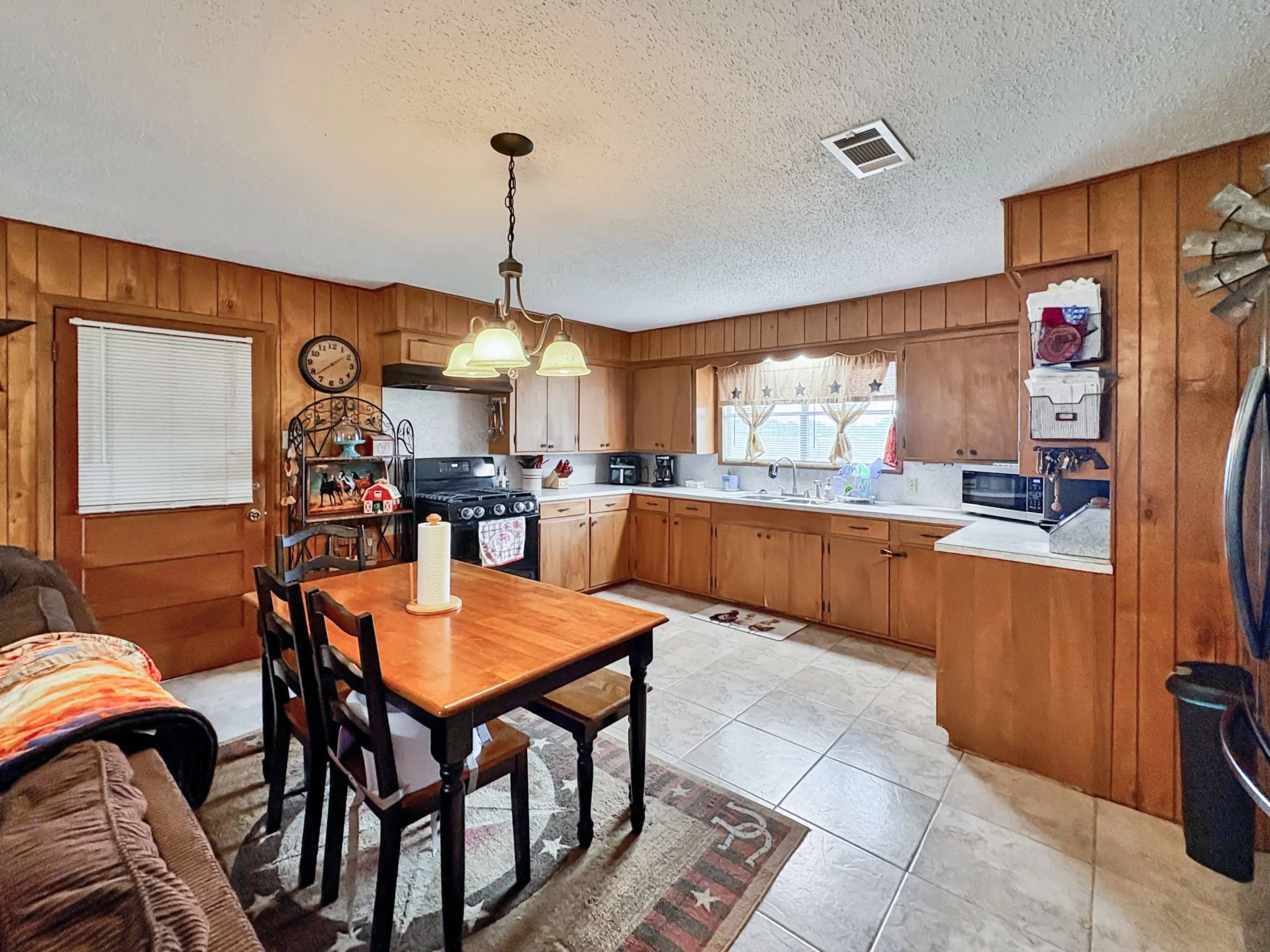 2nd home kitchen.jpg