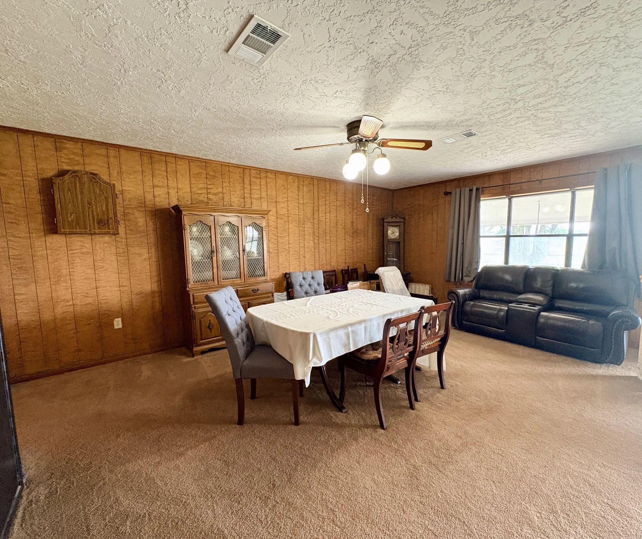 Main dining area.jpg