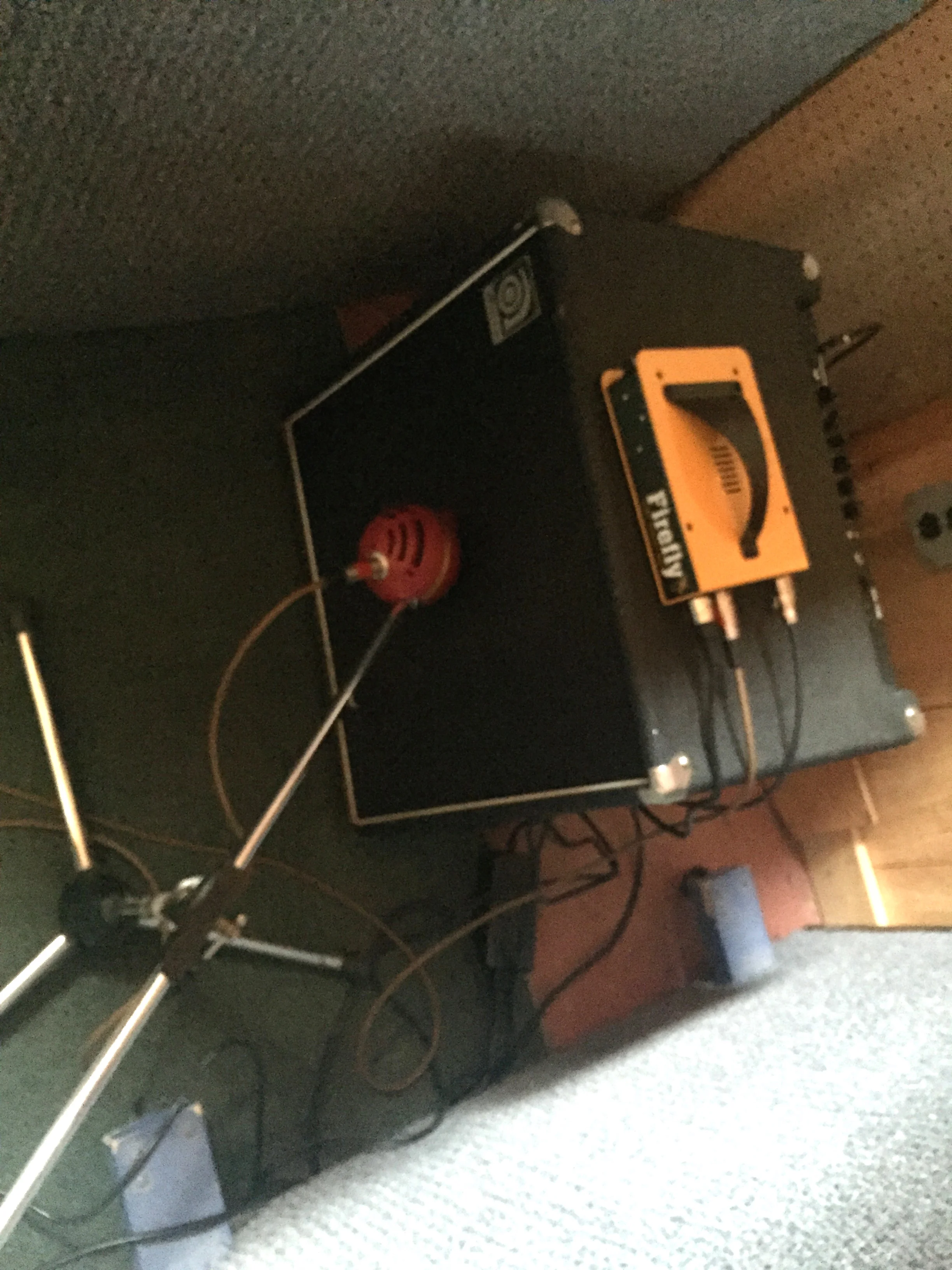 bass amp.jpg