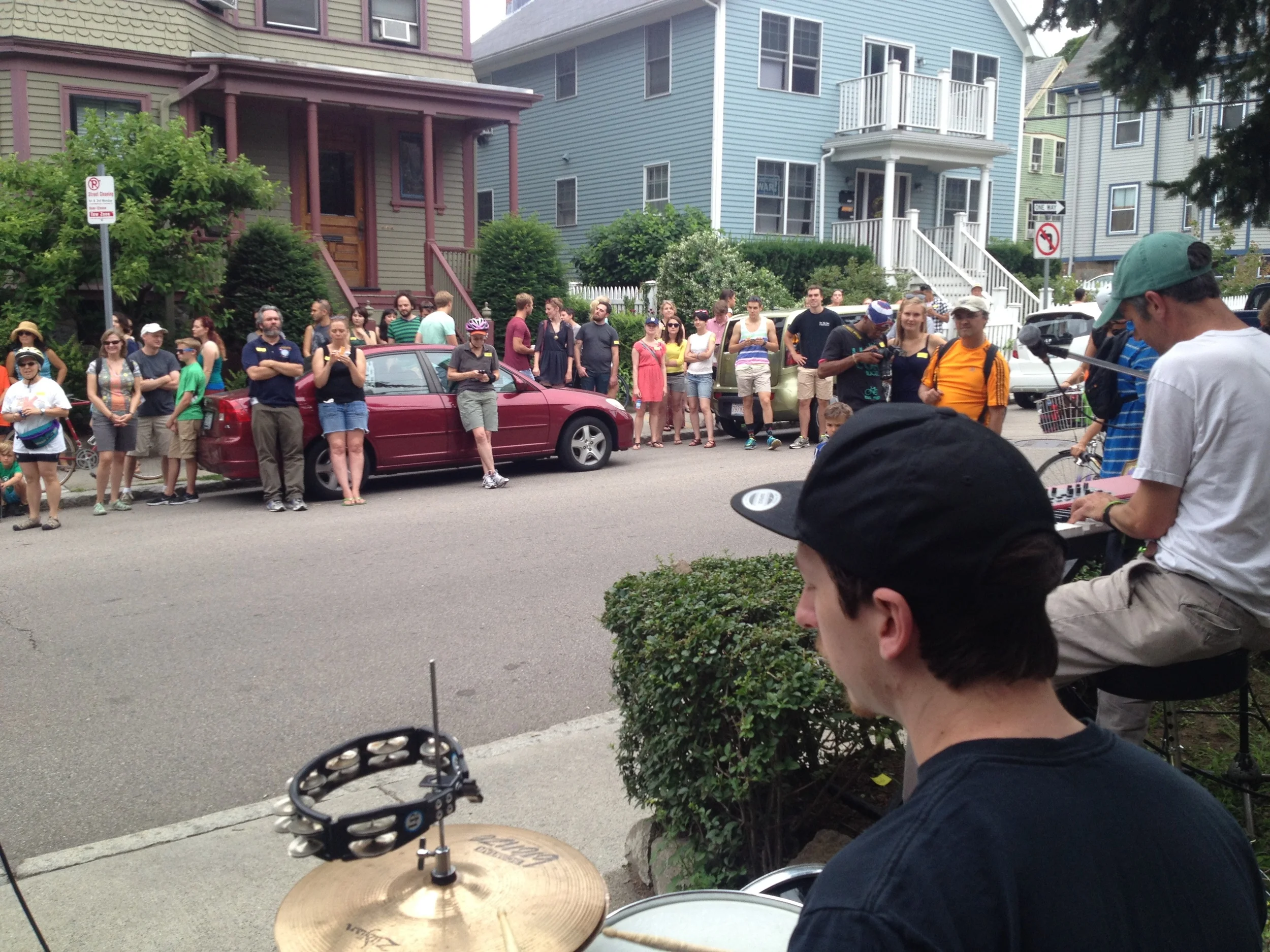 crowd 12.jpg