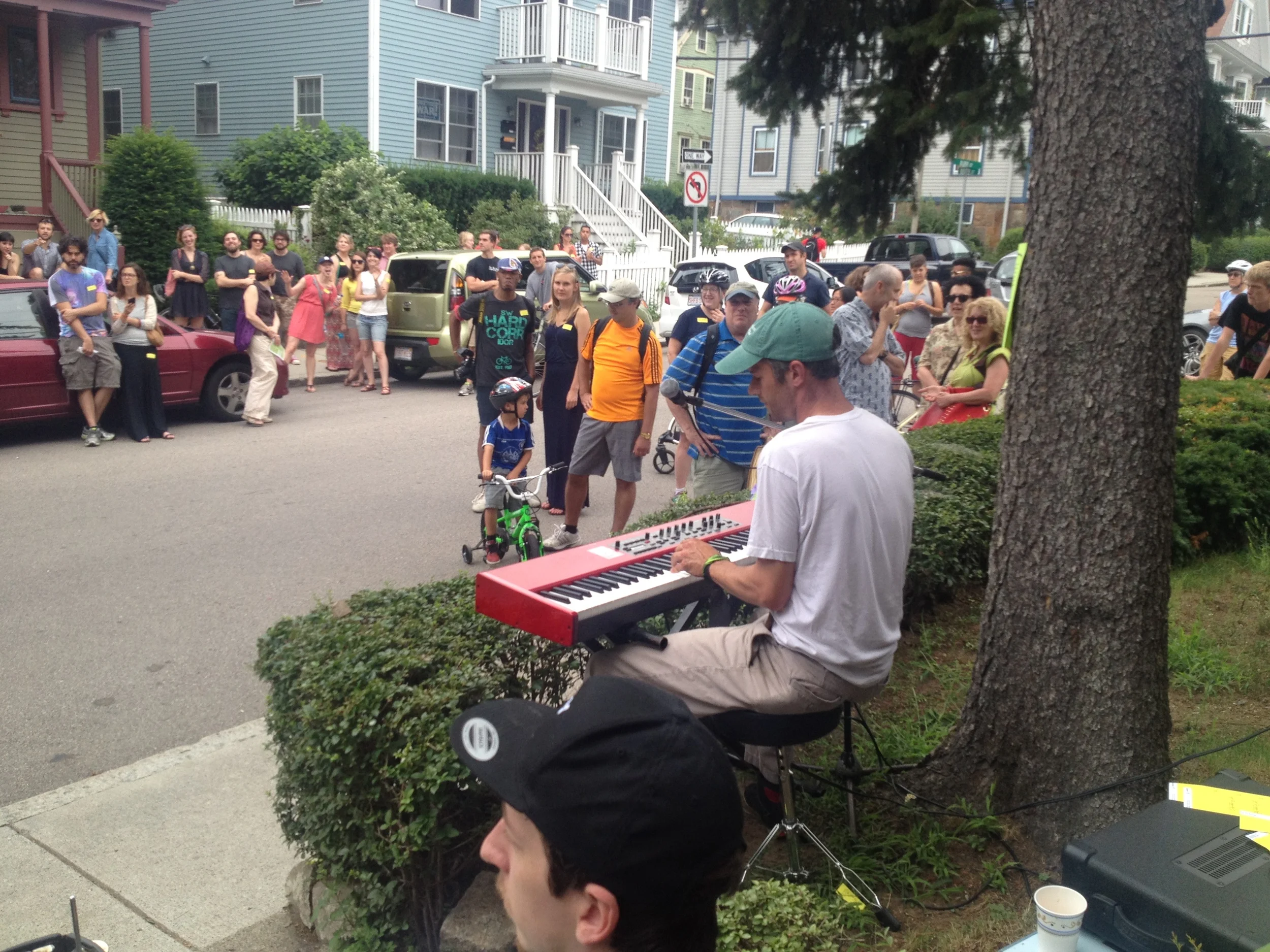 crowd 13.jpg