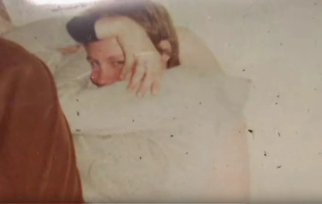 Lisa hiding.jpg