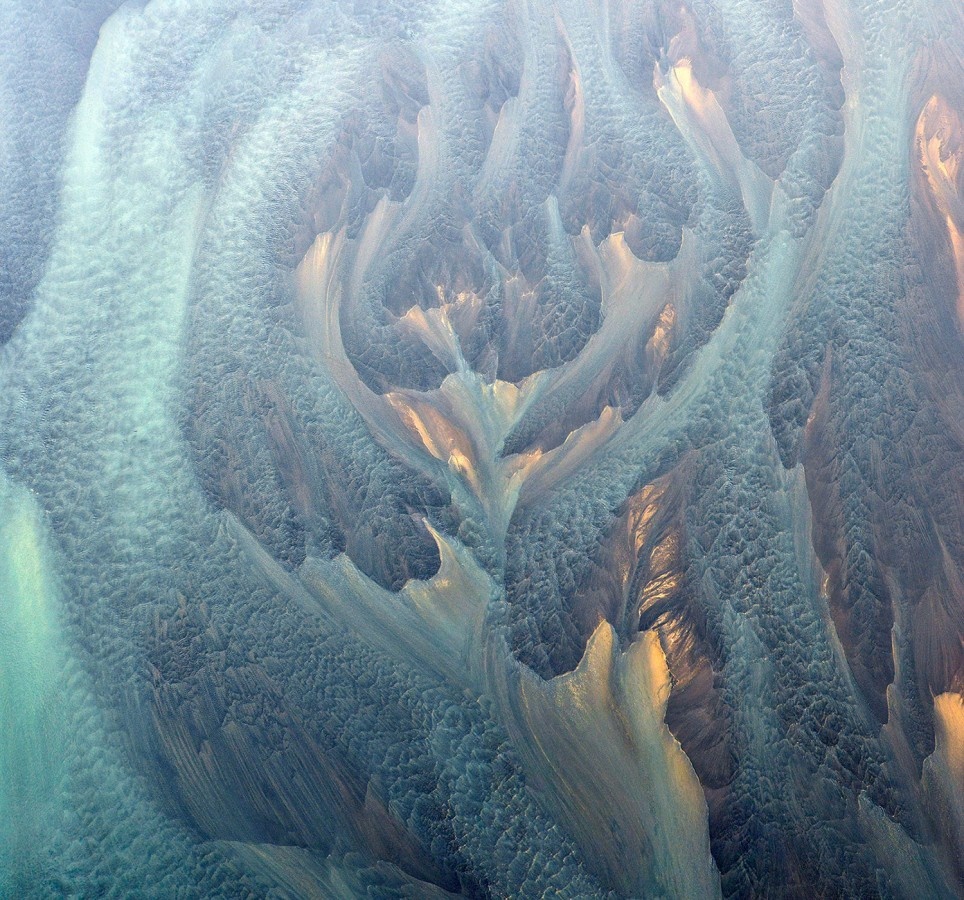 ethereal-pattern-of-the-real-river.jpg