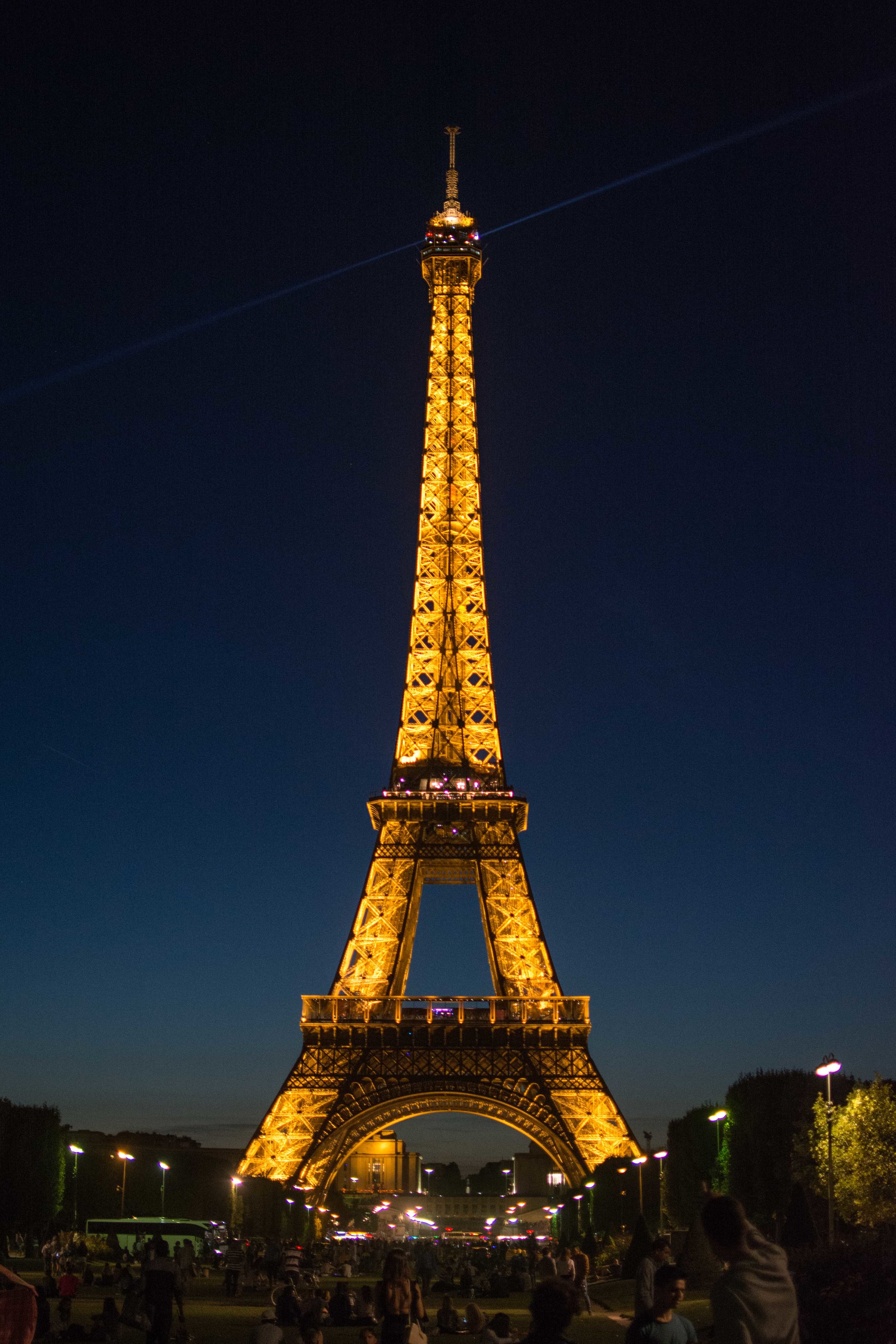 Featured image of post Foto De La Torre Eiffel De Noche : El tema de esta foto es: