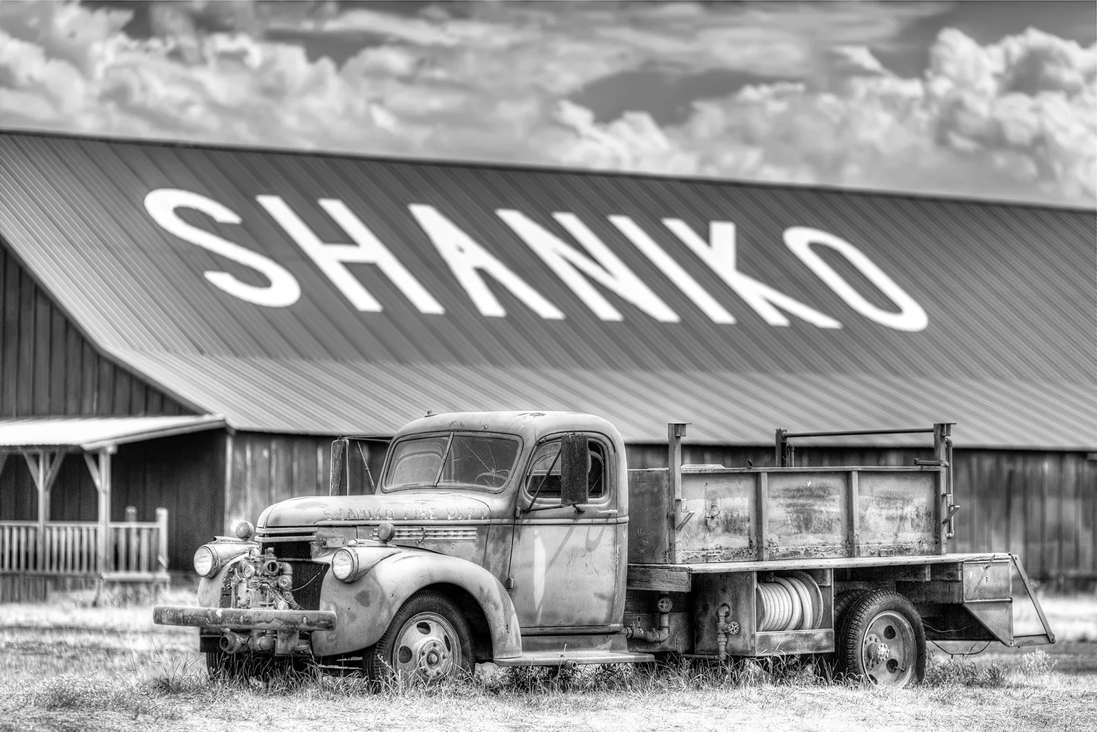 shaniko-truck-bw2.jpg