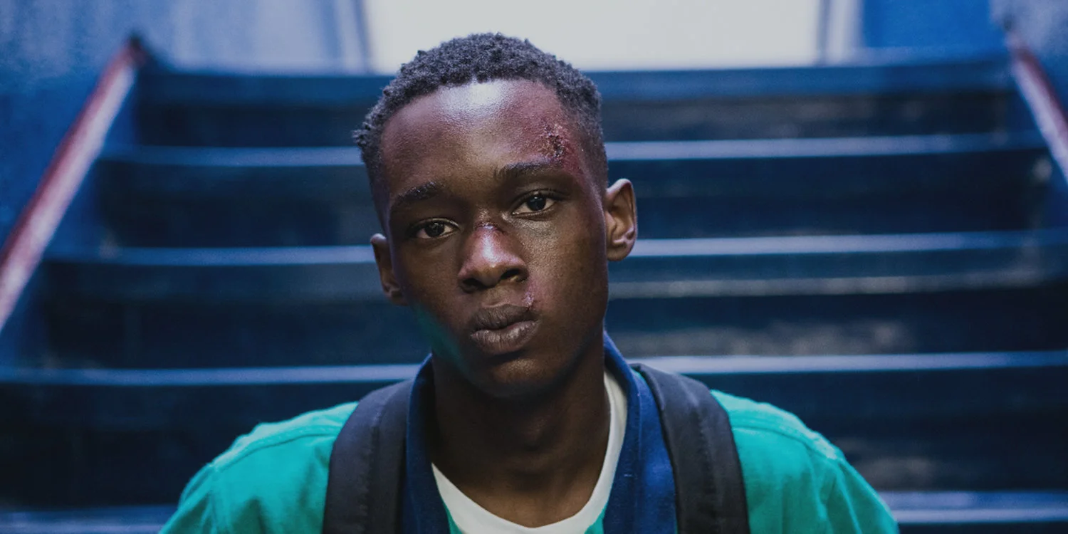 Moonlight A chronicle of the childhood, adolescence and burgeoning adulthood of a young, African-American, gay man growing up in a rough neighborhood of Miami.