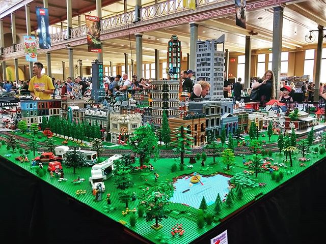 Hello from #brickvention !
A lovely day to be out in #Melbourne at the #royalexhibitionbuilding
Hope you're all having a great Saturday.
#brickvention2019 #brickventionmelbourne #visitmelbourne #schoolholidays