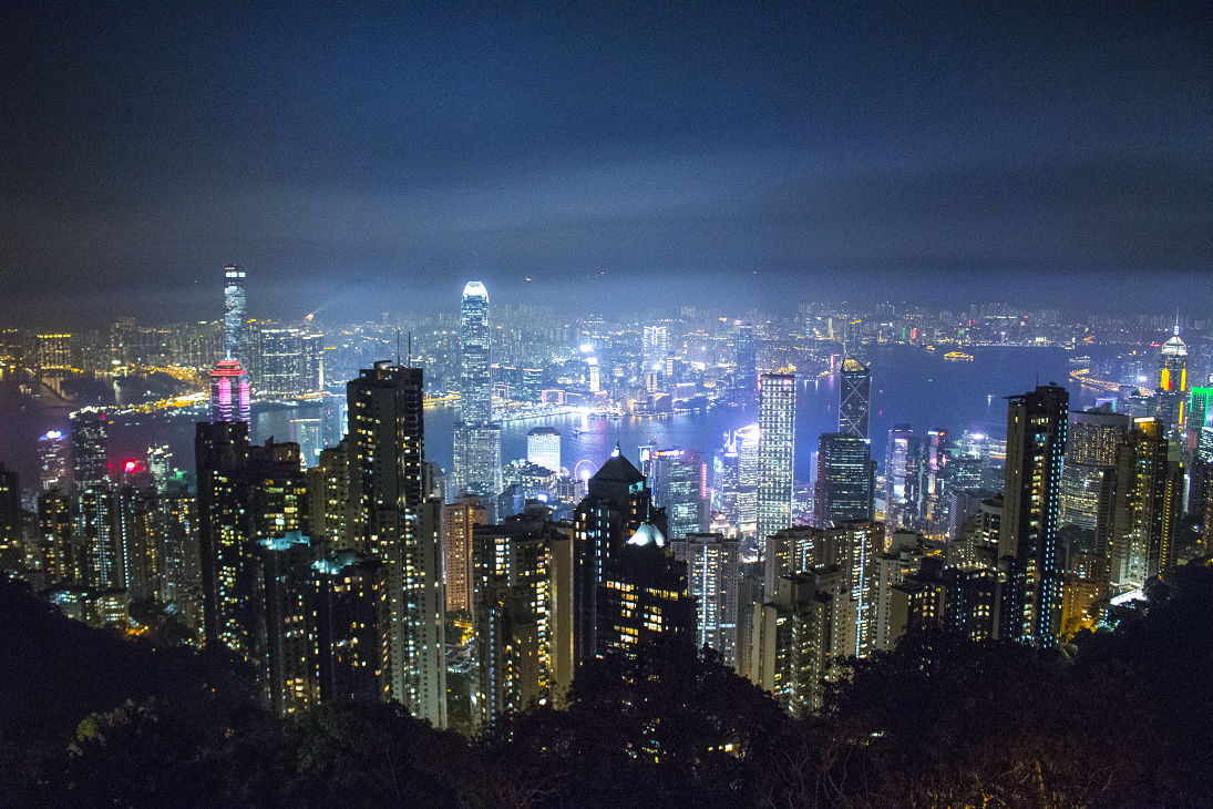 Hong Kong by night_small.png