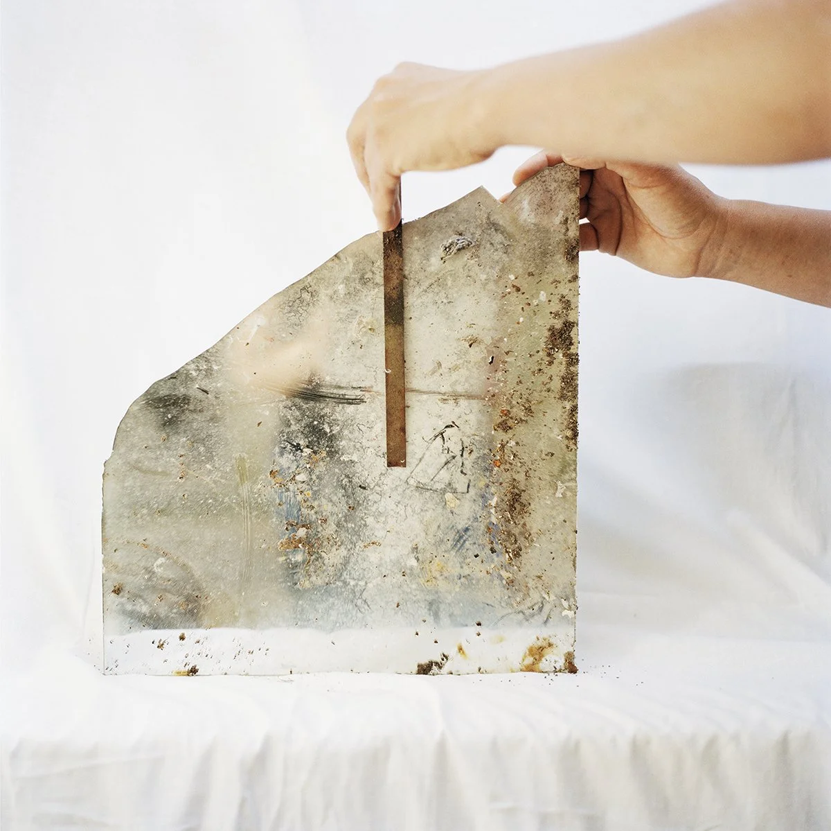 Copy of Mirror_with_hand_google.jpeg