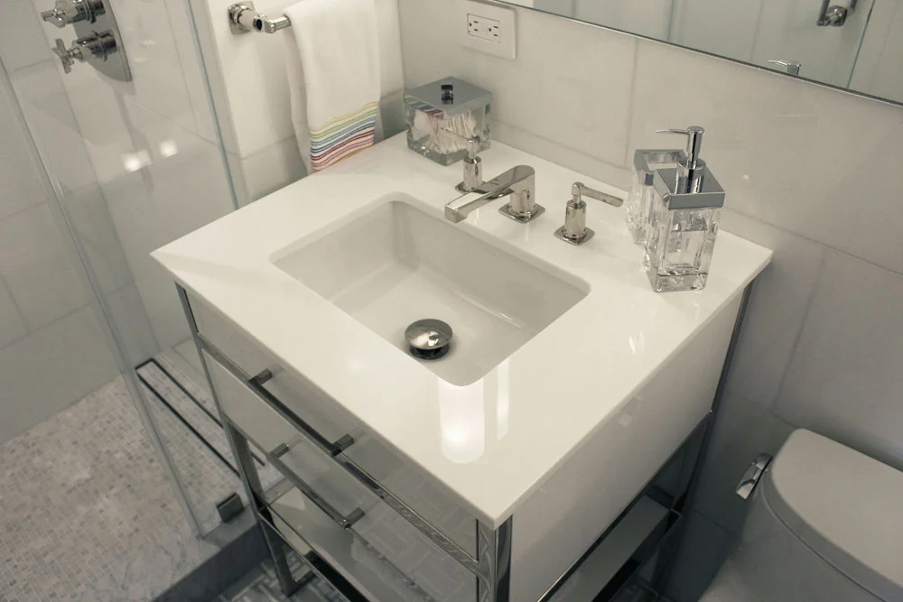 BATHROOM 2.jpg