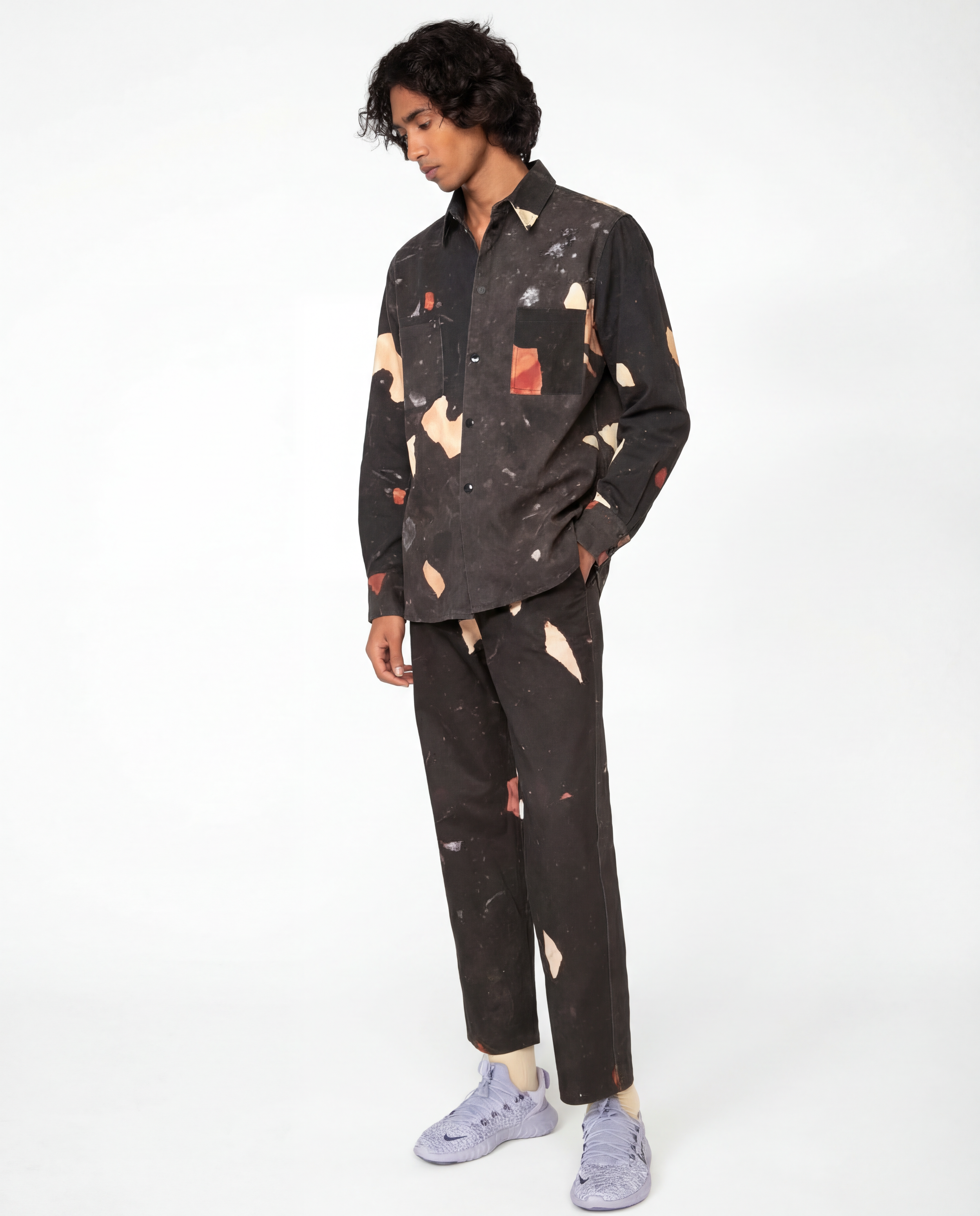 Generated with Kive.ai - use the same model and trousers but add-2 Kopie.png