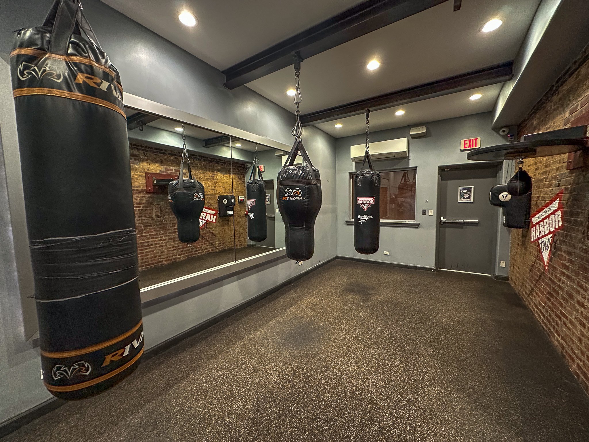 HARBOR FITNESS 92 BOXING ROOM