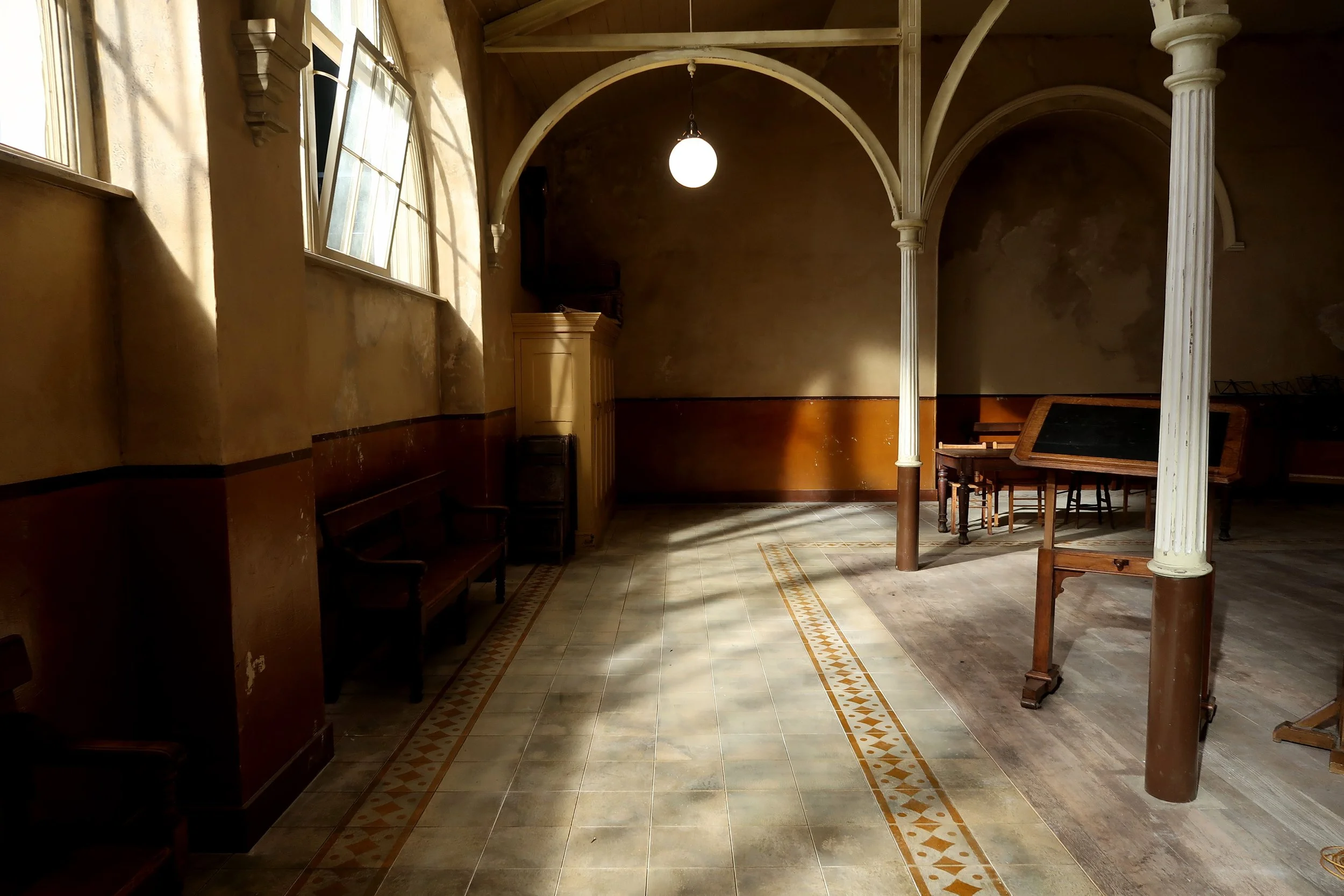  INT Rehearsal Room - Studio set build 