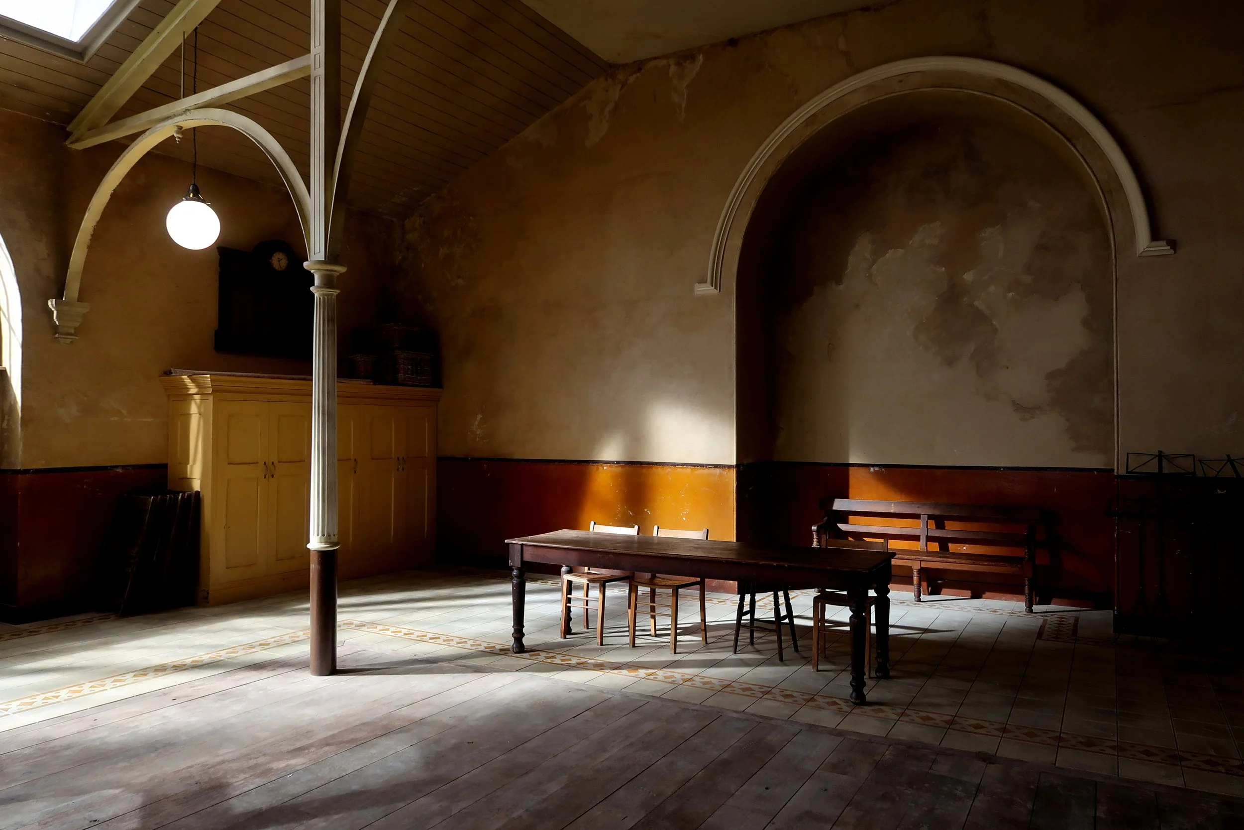  INT Rehearsal Room - Studio set build 