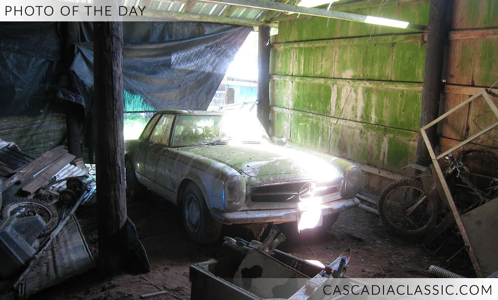 CC1964MercedesBarn.JPG
