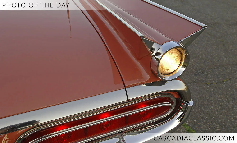 CC1959PontiacBonneville.JPG