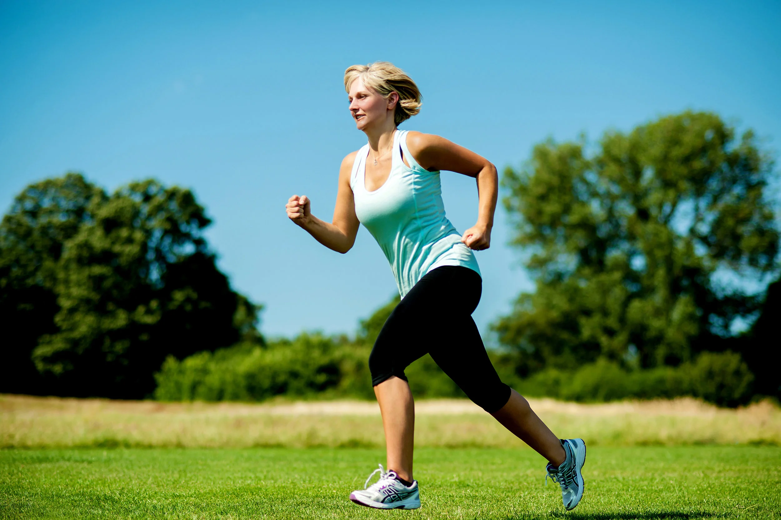 Mid-Life Mid-Section Crisis: Weight Loss Tips for Older Women