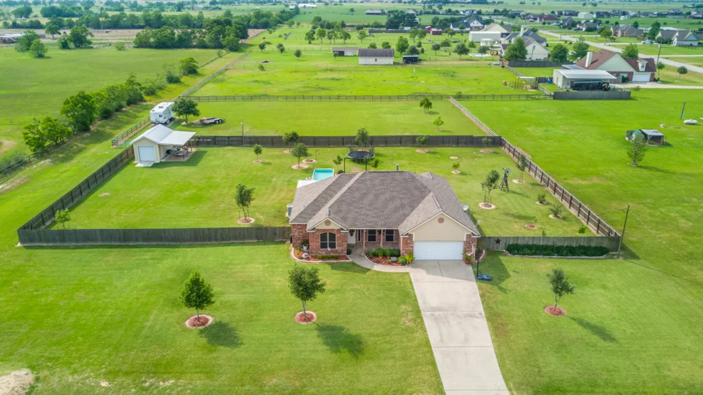 Settlers Way - Aerial 1.jpg