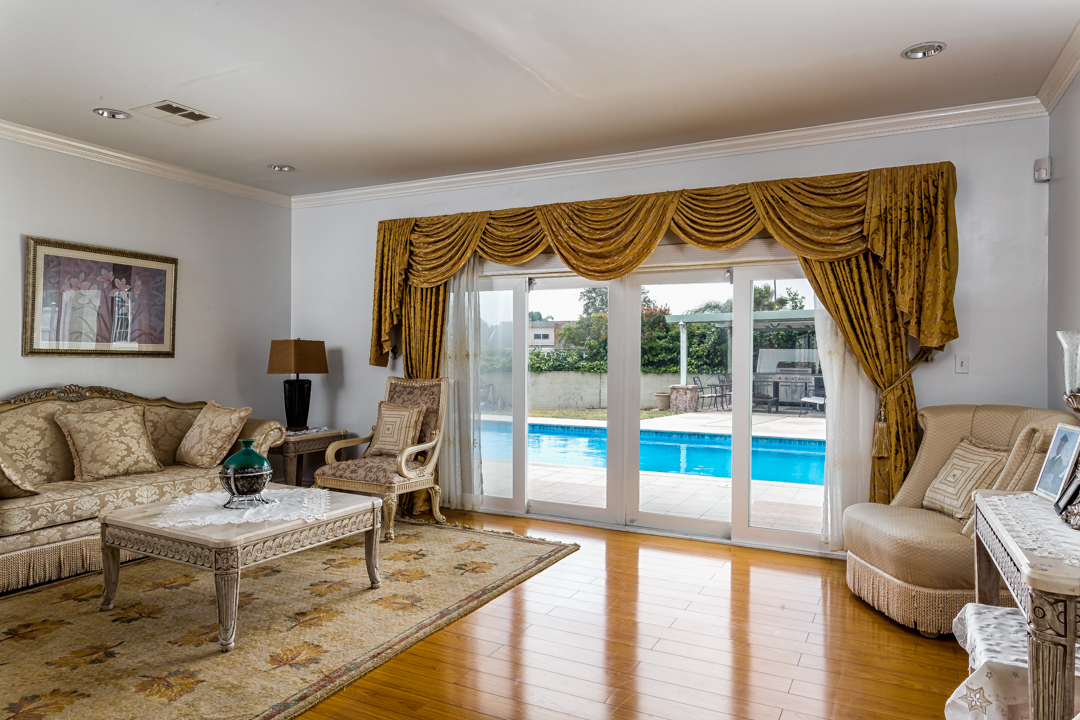 4174 Mount Vernon Dr-4.jpg