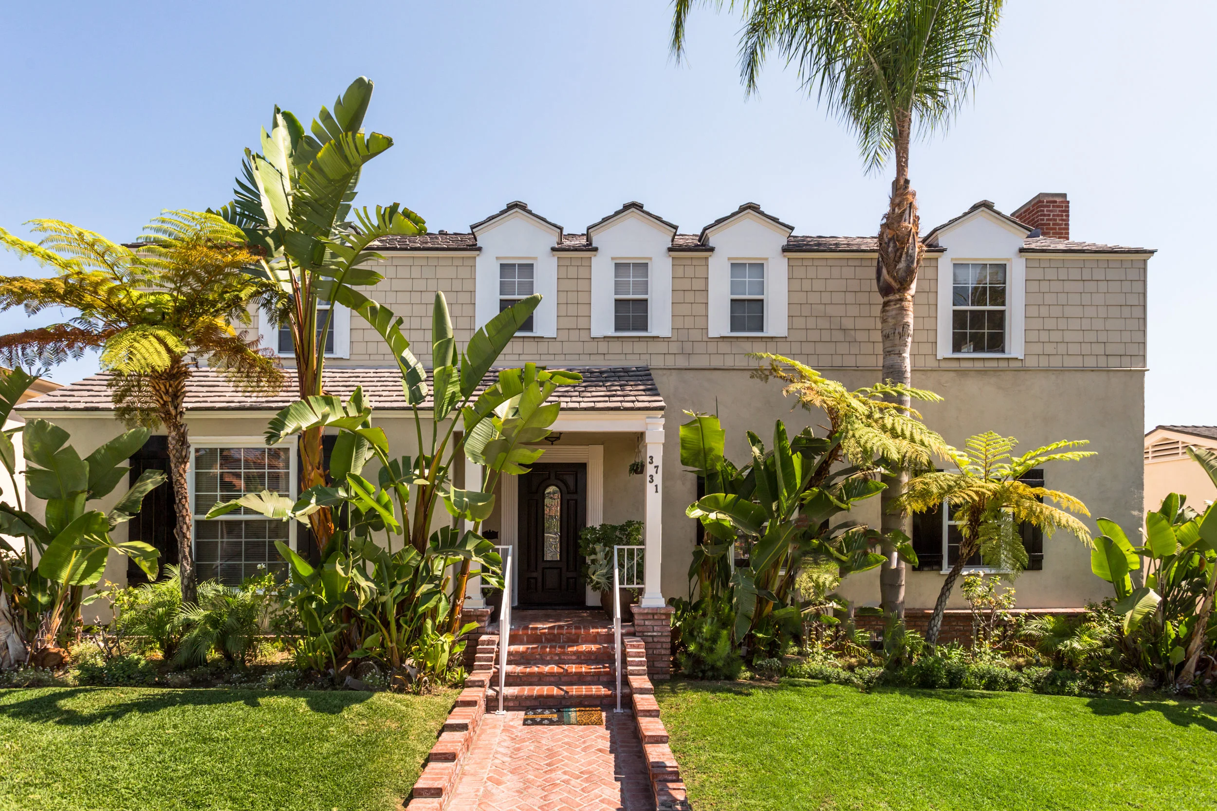 3731 Monteith Dr-2.jpg