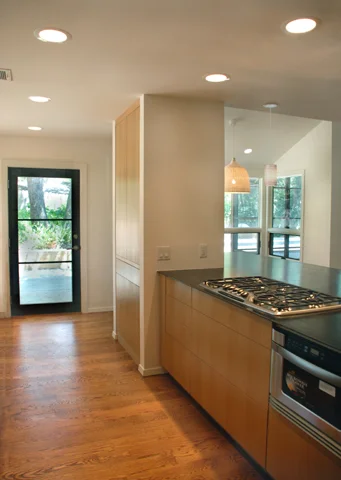 4 FARLEY KITCHEN STORAGE.jpg