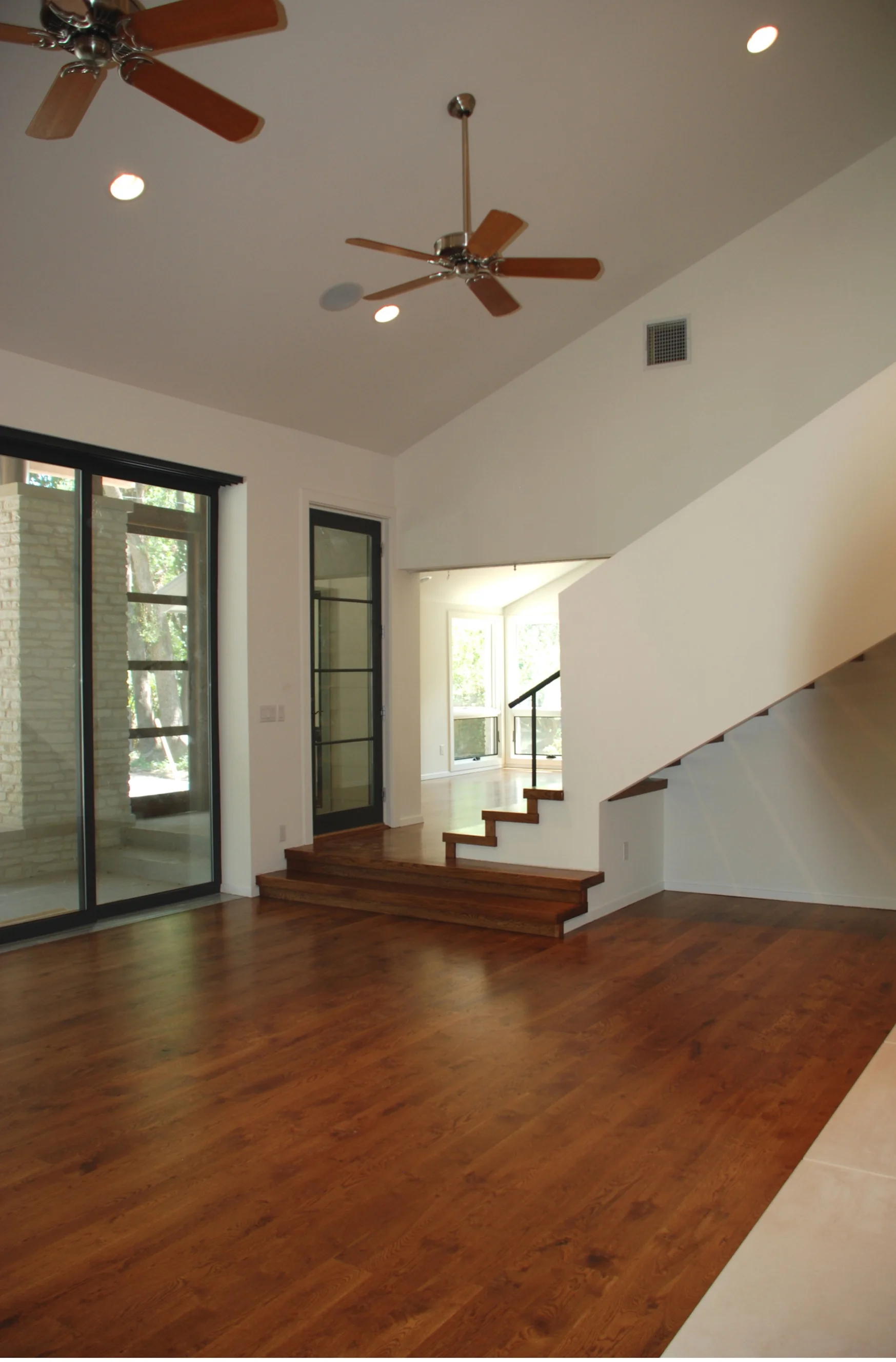 7 FARLEY GREAT ROOM 3 .jpg