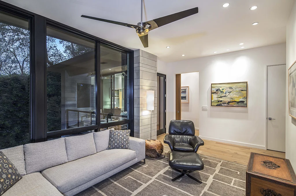 BridlePathResidence 3-19©Peter Tata#9525 Den.jpg