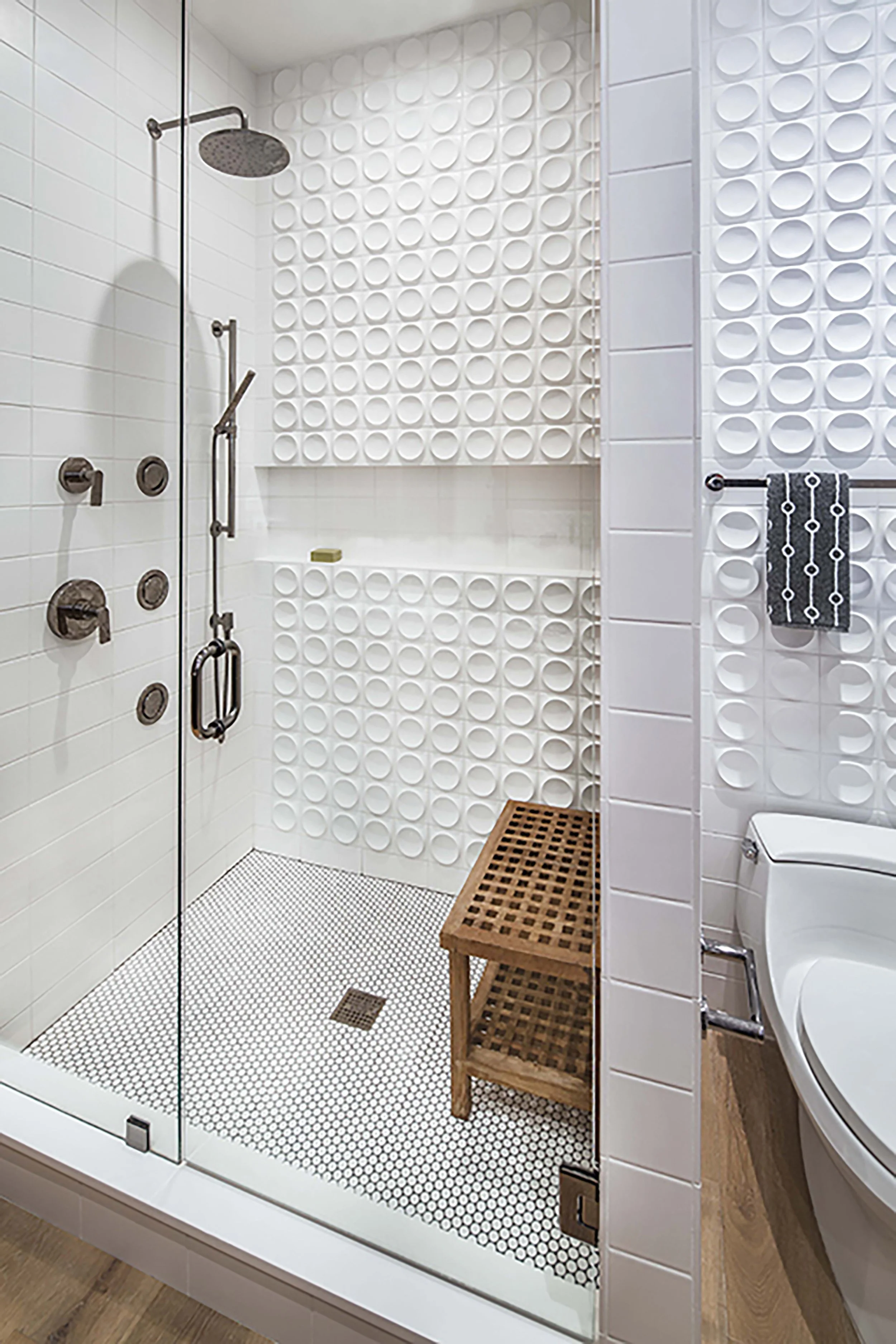 15 BridlePathResidence 3-19©Peter Tata#9555 Master Bath Tile 2500 pixel width.jpg