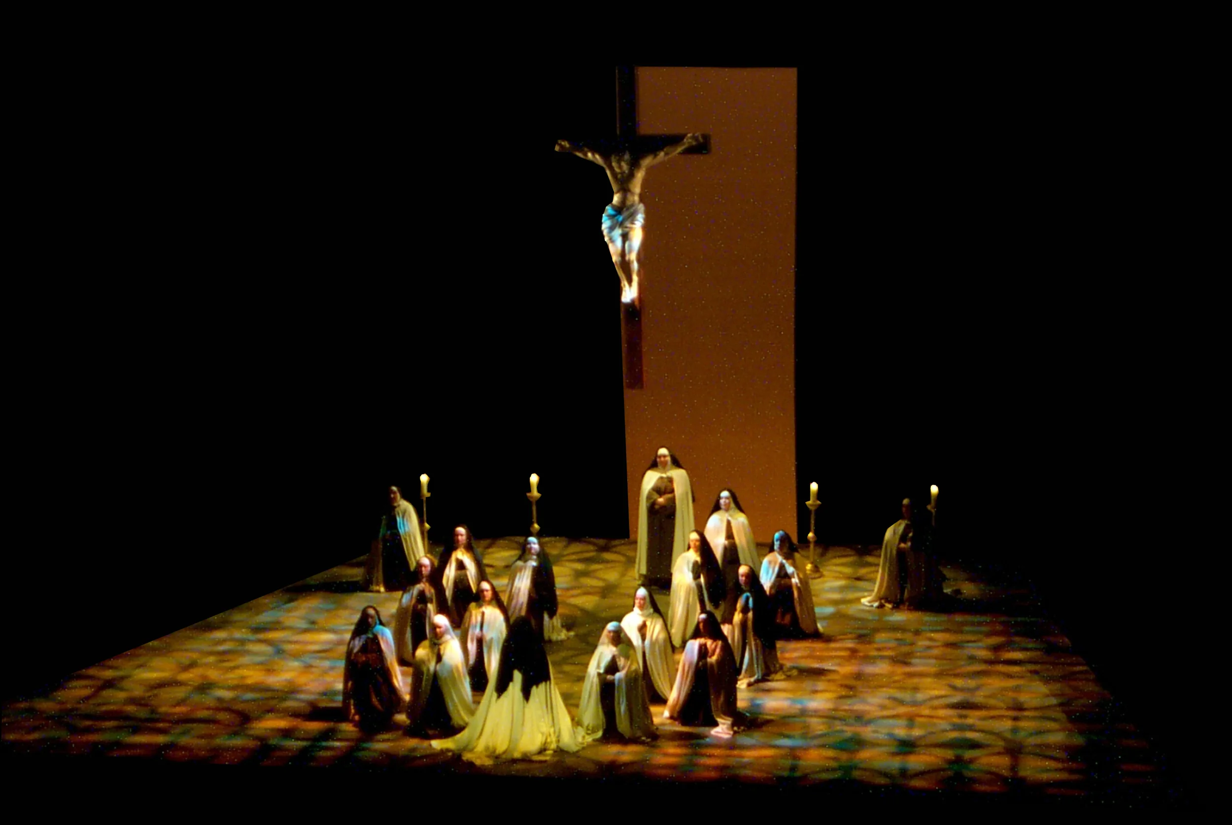 DIALOGUES OF THE CARMELITES Set Design