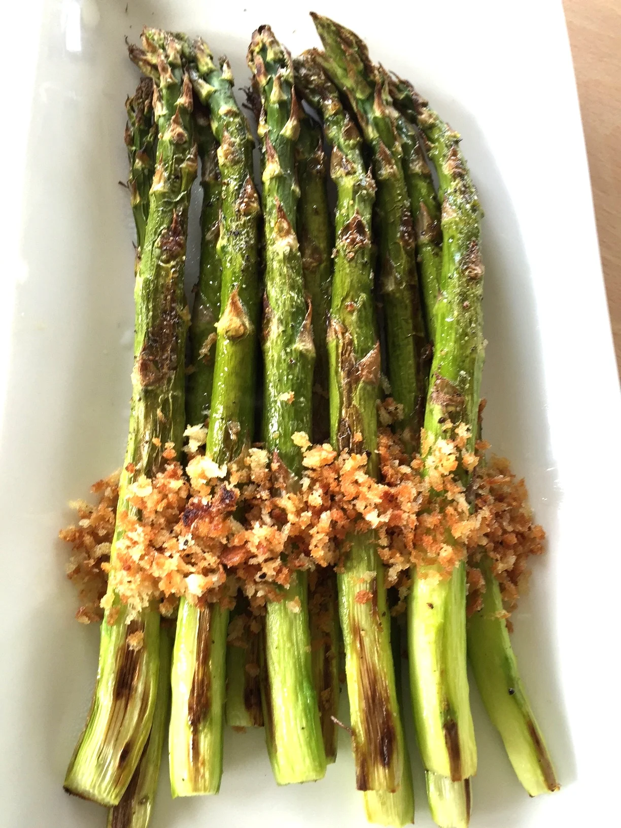 Roasted Asparagus With Toasted Garlic Breadcrumbs
