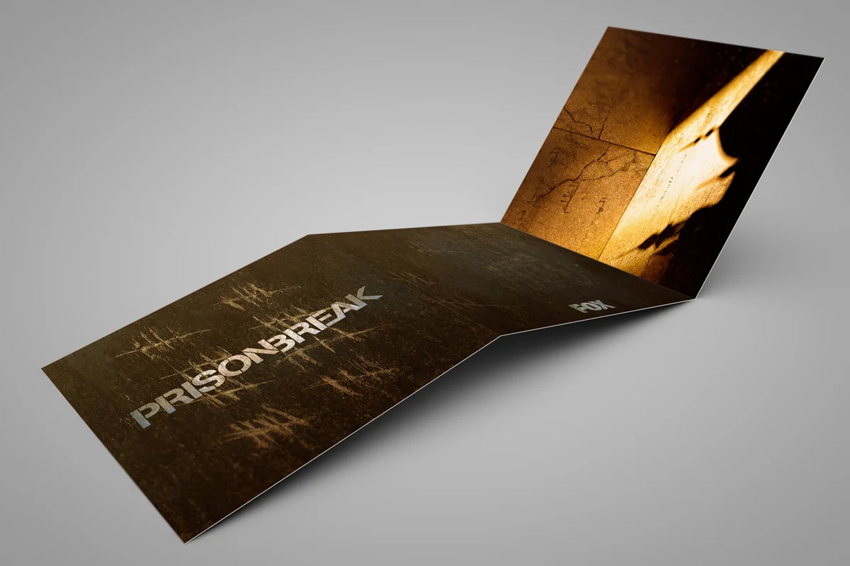 Square-Tri-fold-Mockup_01.jpg