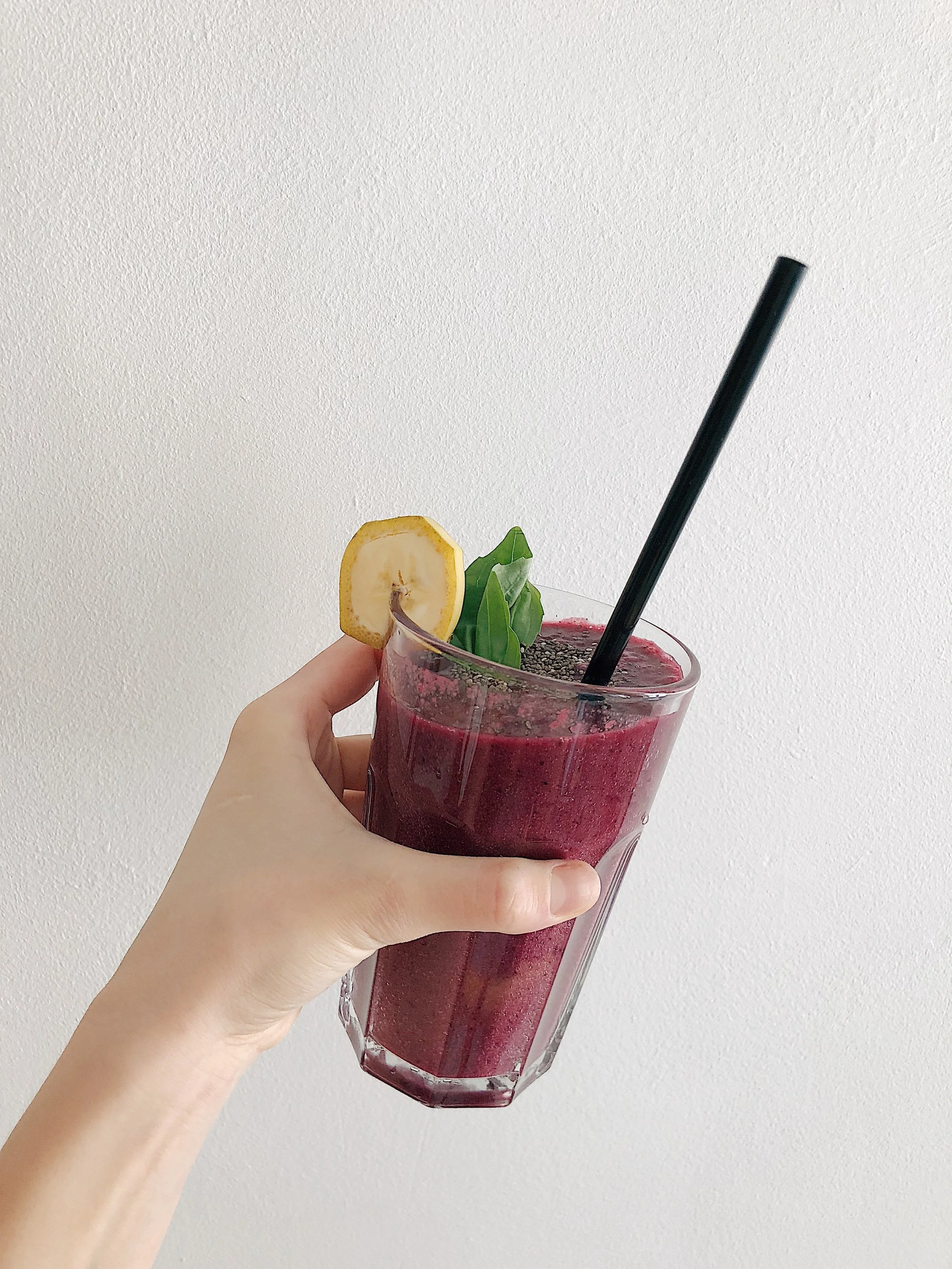beverage-close-up-cocktail-892615.jpg