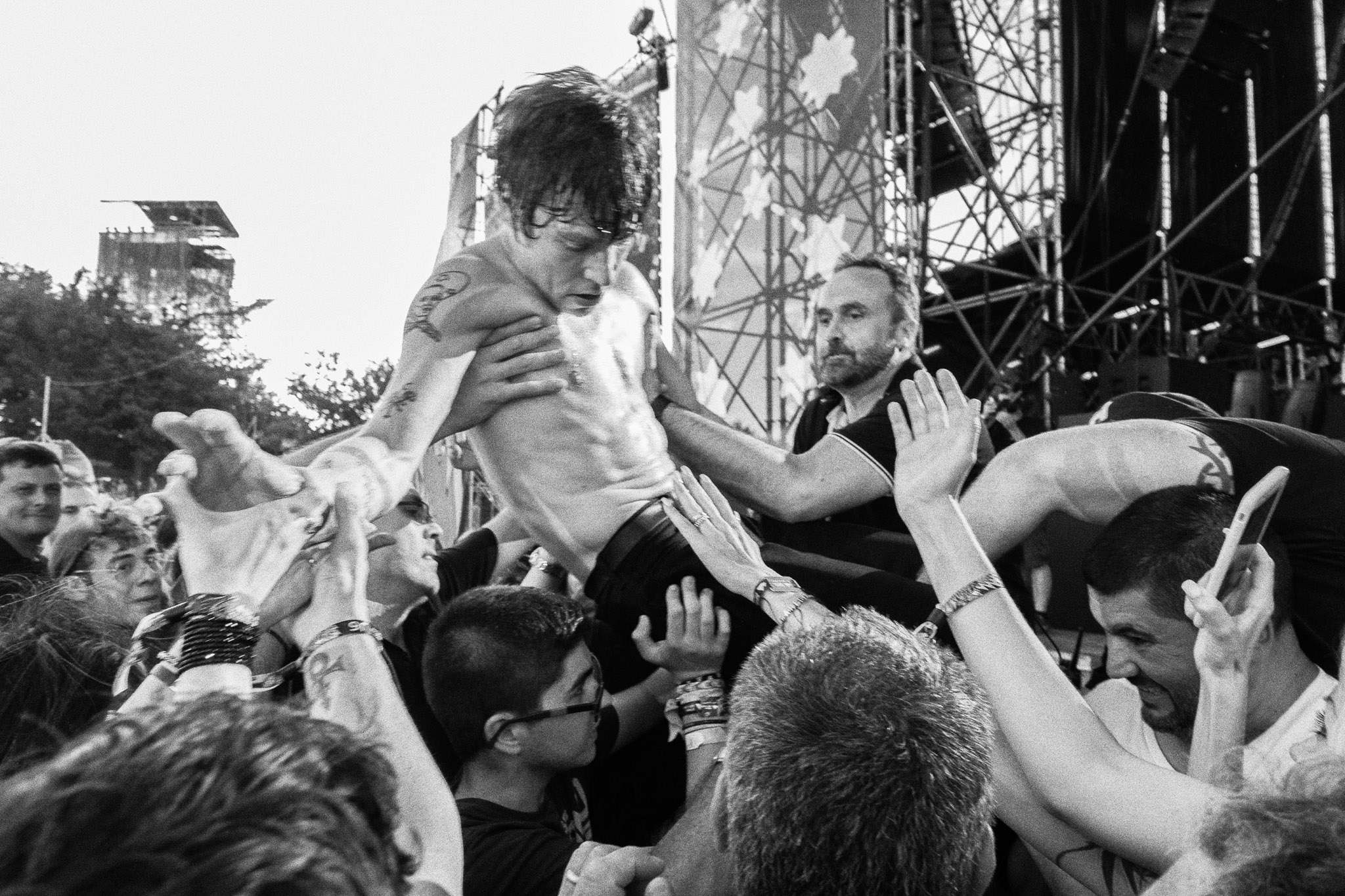  Cage The Elephant - Matt Shultz 