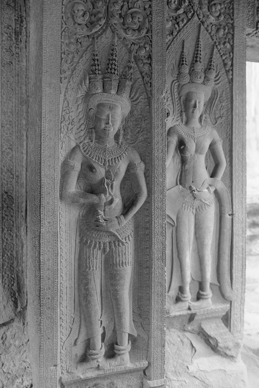Ankor Wat, Siem Reap, Cambodia 2001-47.jpg