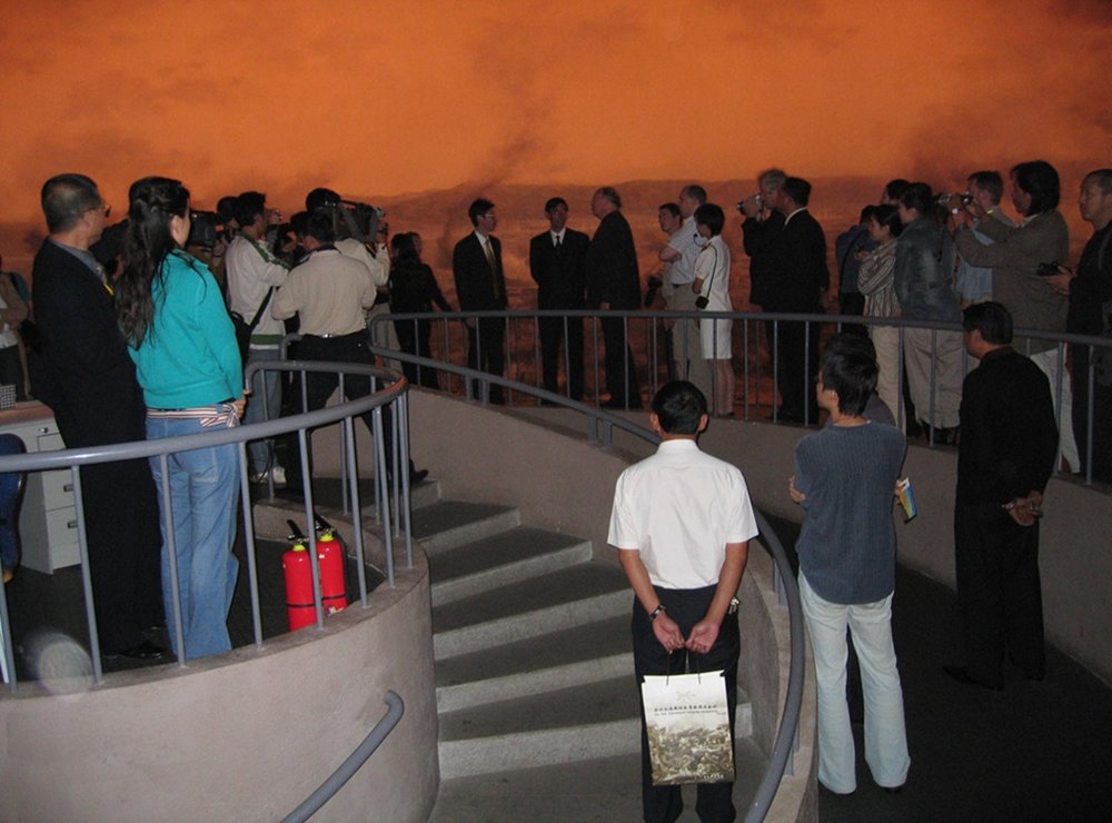   Storming Jinzhou  panorama platform with photojournalists in the 3D terrain, 2005  photo credit: Sara Velas 