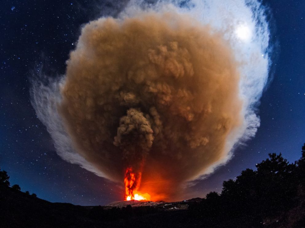 Spectacular view of eruption; courtesy abcnews.com 