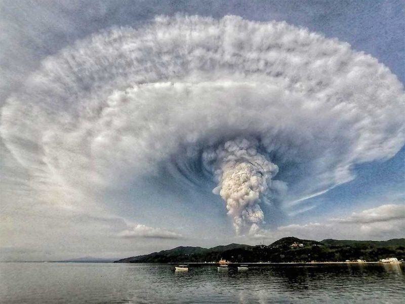 Volcanic eruption in the Philippines