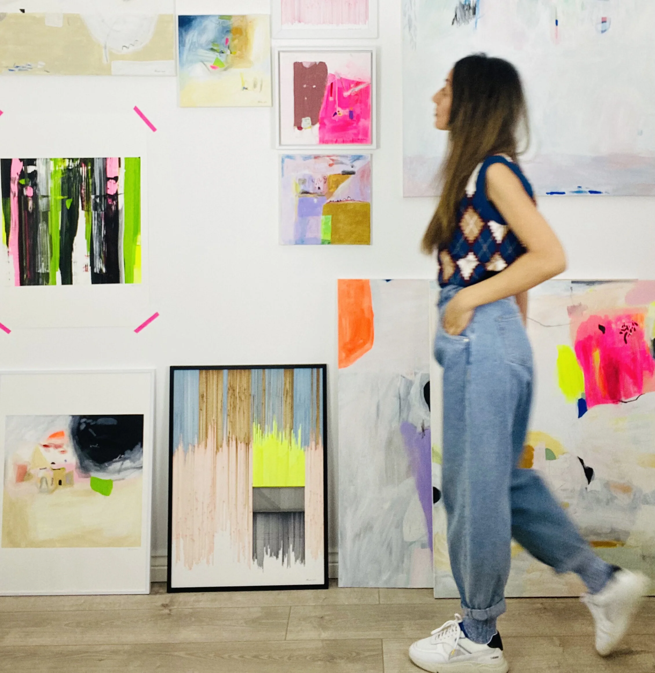 How to Design your Gallery Feature Wall.JPG