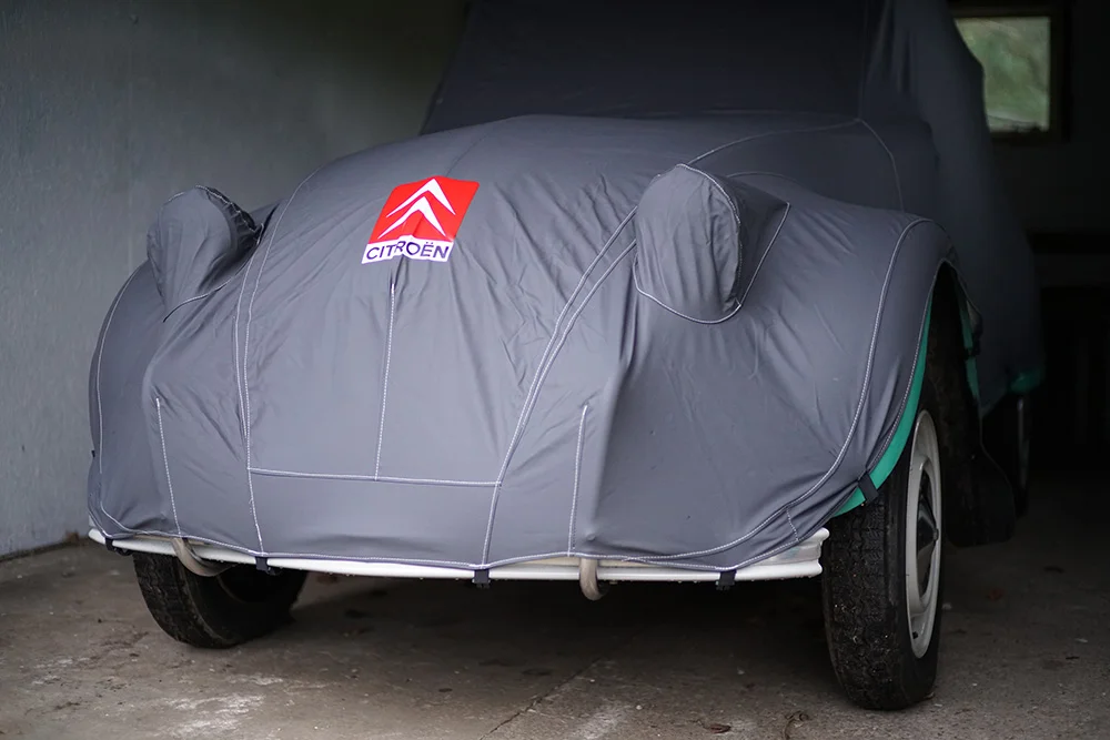 The Burton Indoor 2CV Cover