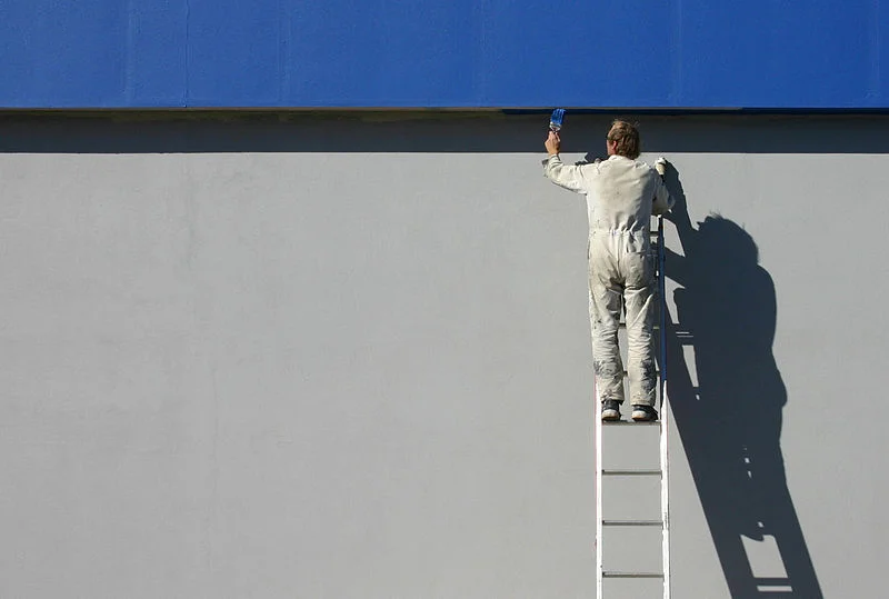 800px-Modern-Trade-Painter.jpg