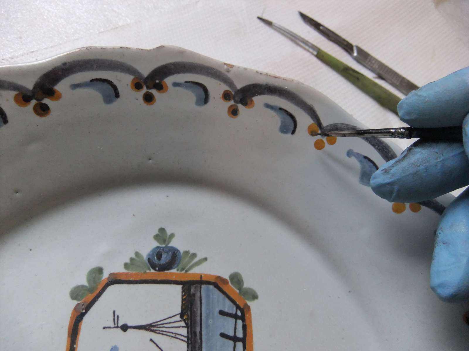 La faïence, de l'Italie à la France