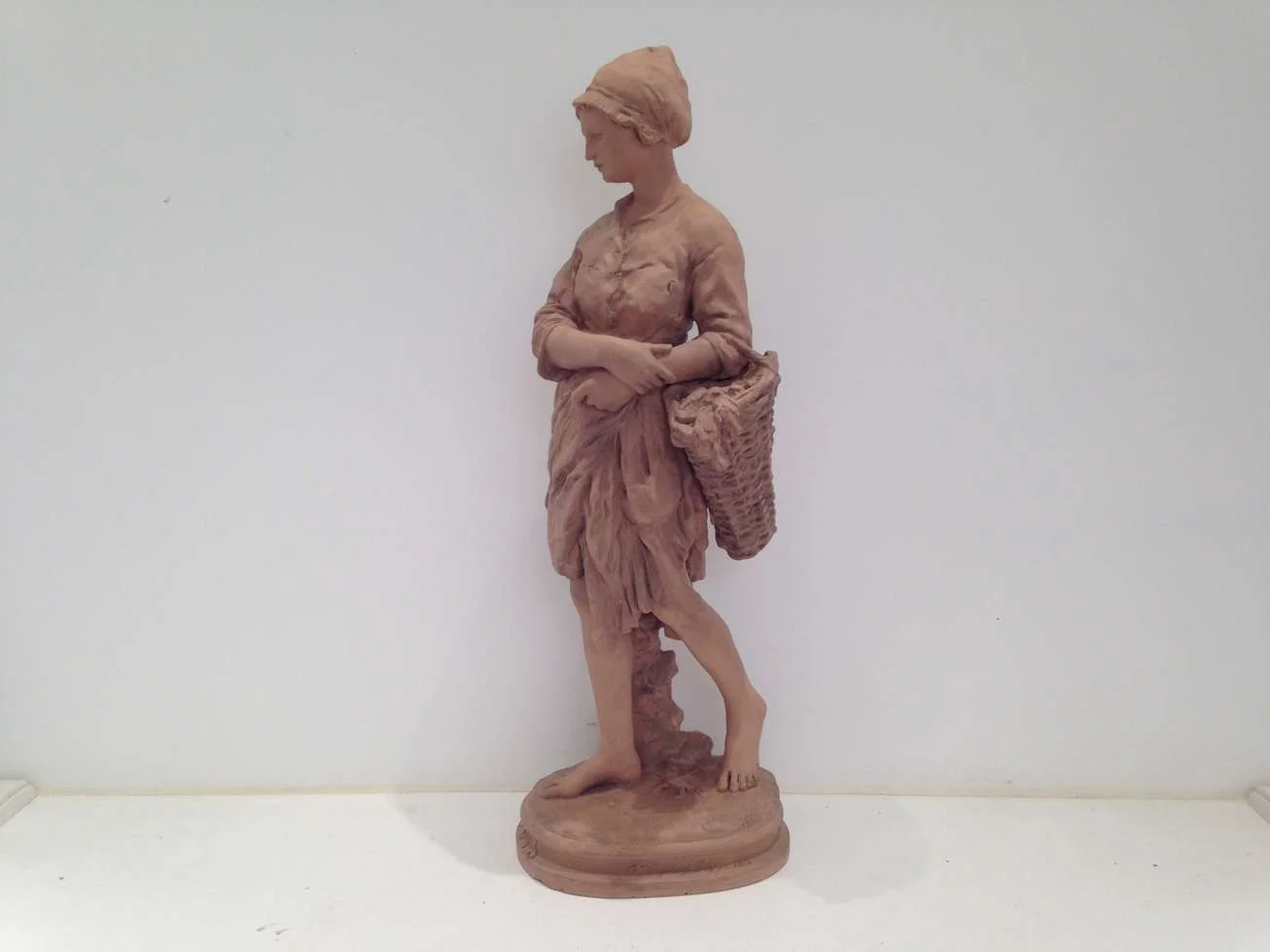 carpeaux-pecheuse-de-crabe-terre-cuite-art-restauration-restaurarte-modelage.jpg