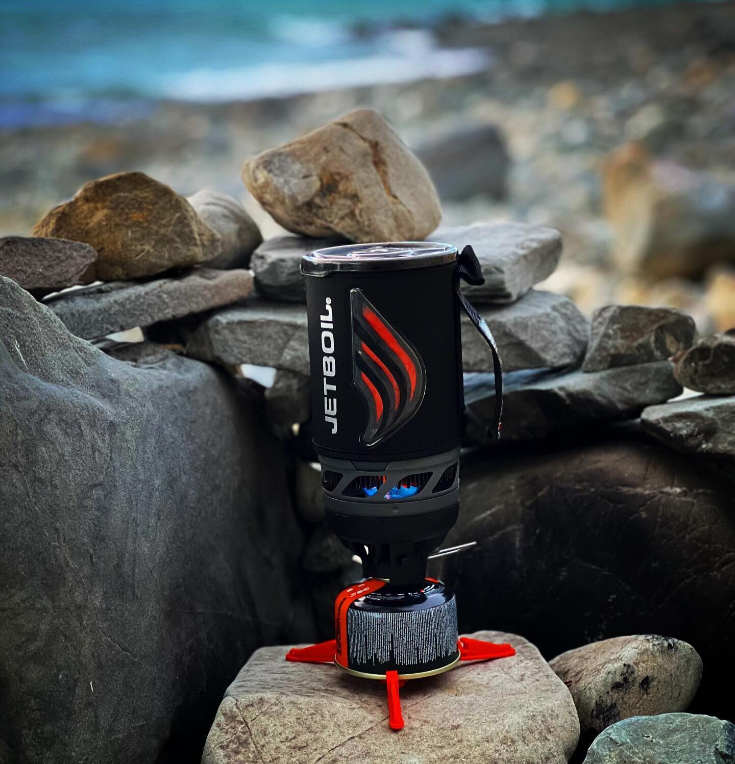 Perfect setup. With french press coffee plunger attachment FTW.  HT to the people before us who set up the cook spot 🔥

#jetboil #coffee #camping #lakepukaki