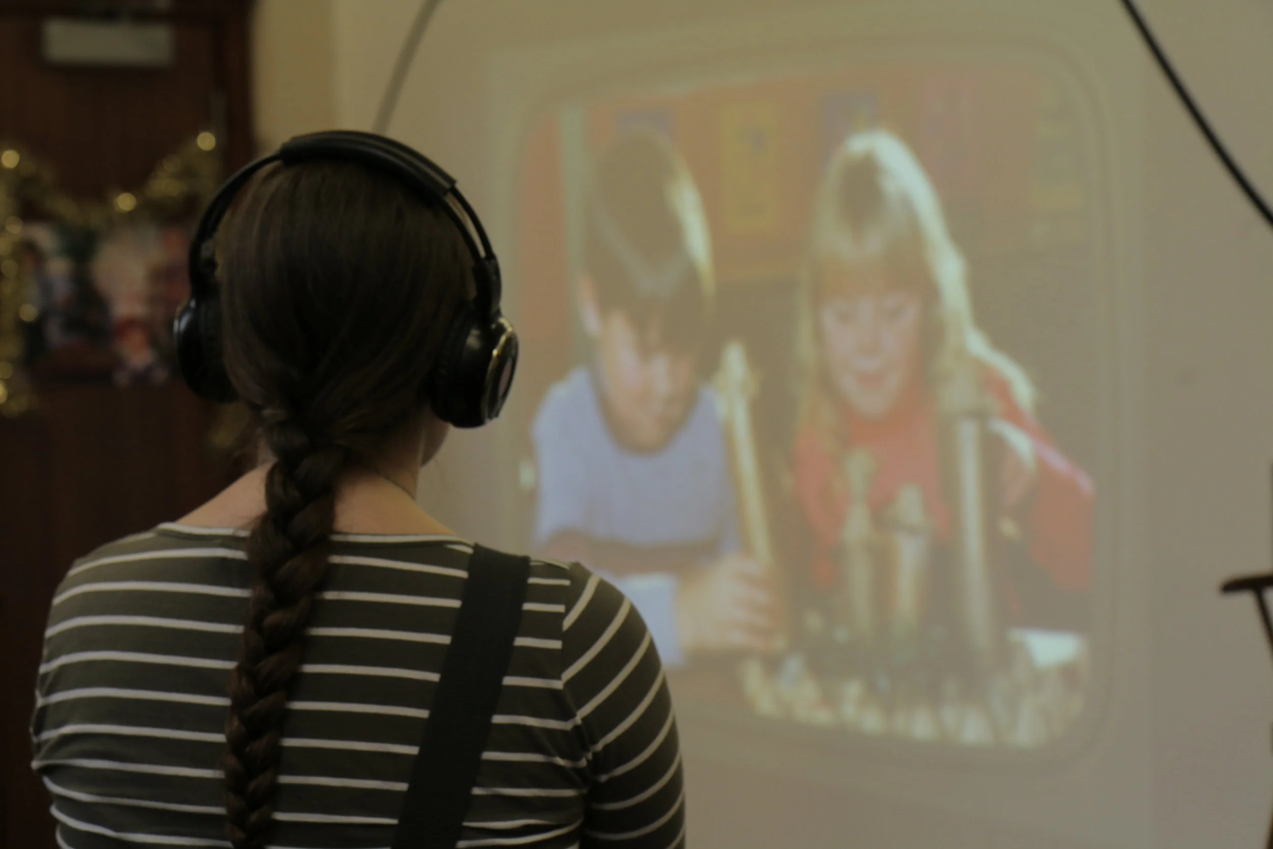 Listening and viewing 03.JPG