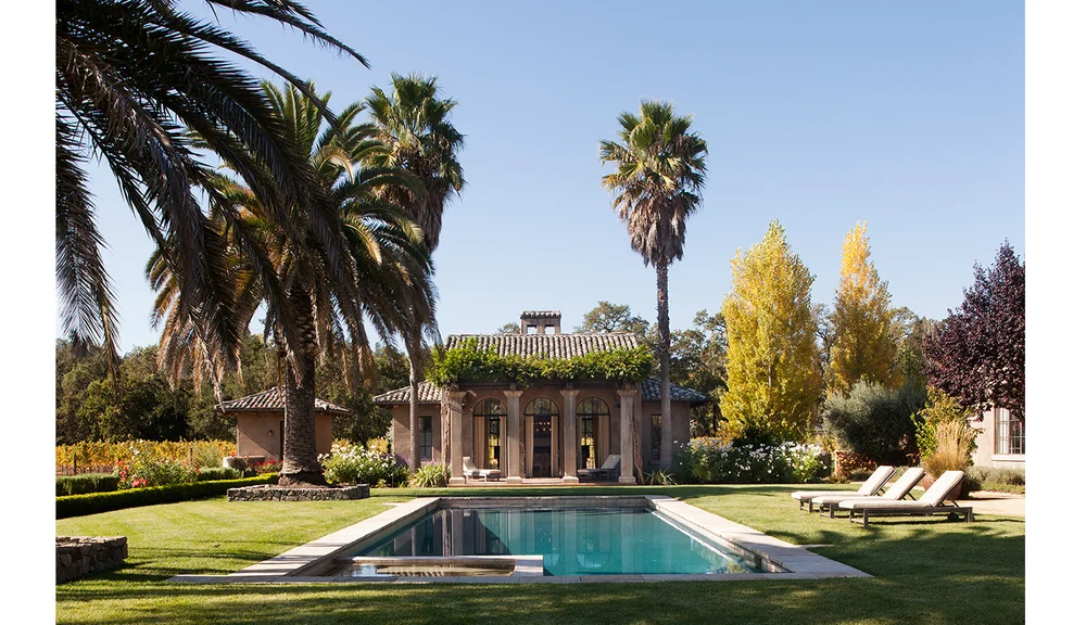 Calistoga_traditional_spanish_hacienda_pool_.jpg