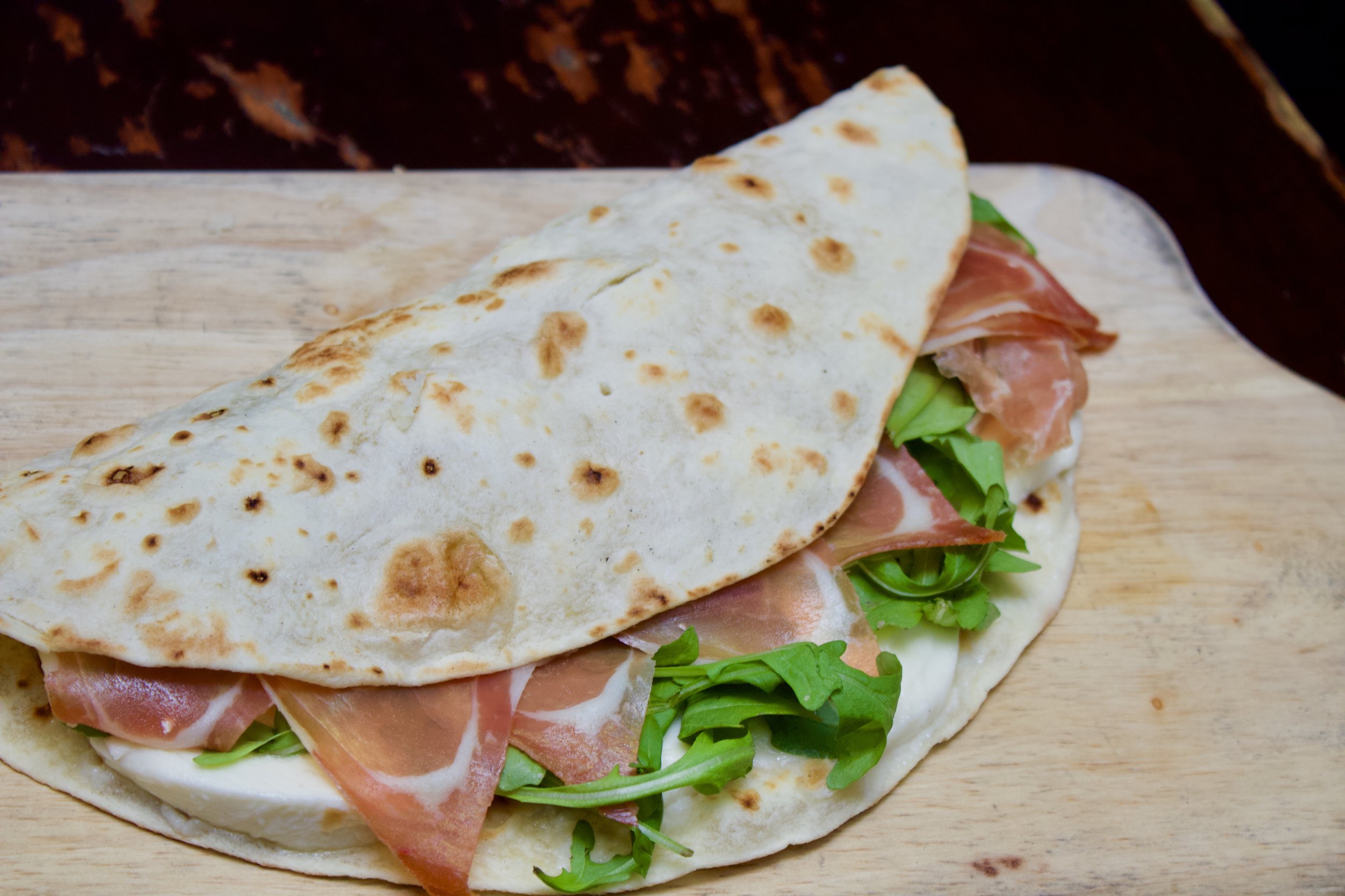 Piadina_Romagnola.jpg