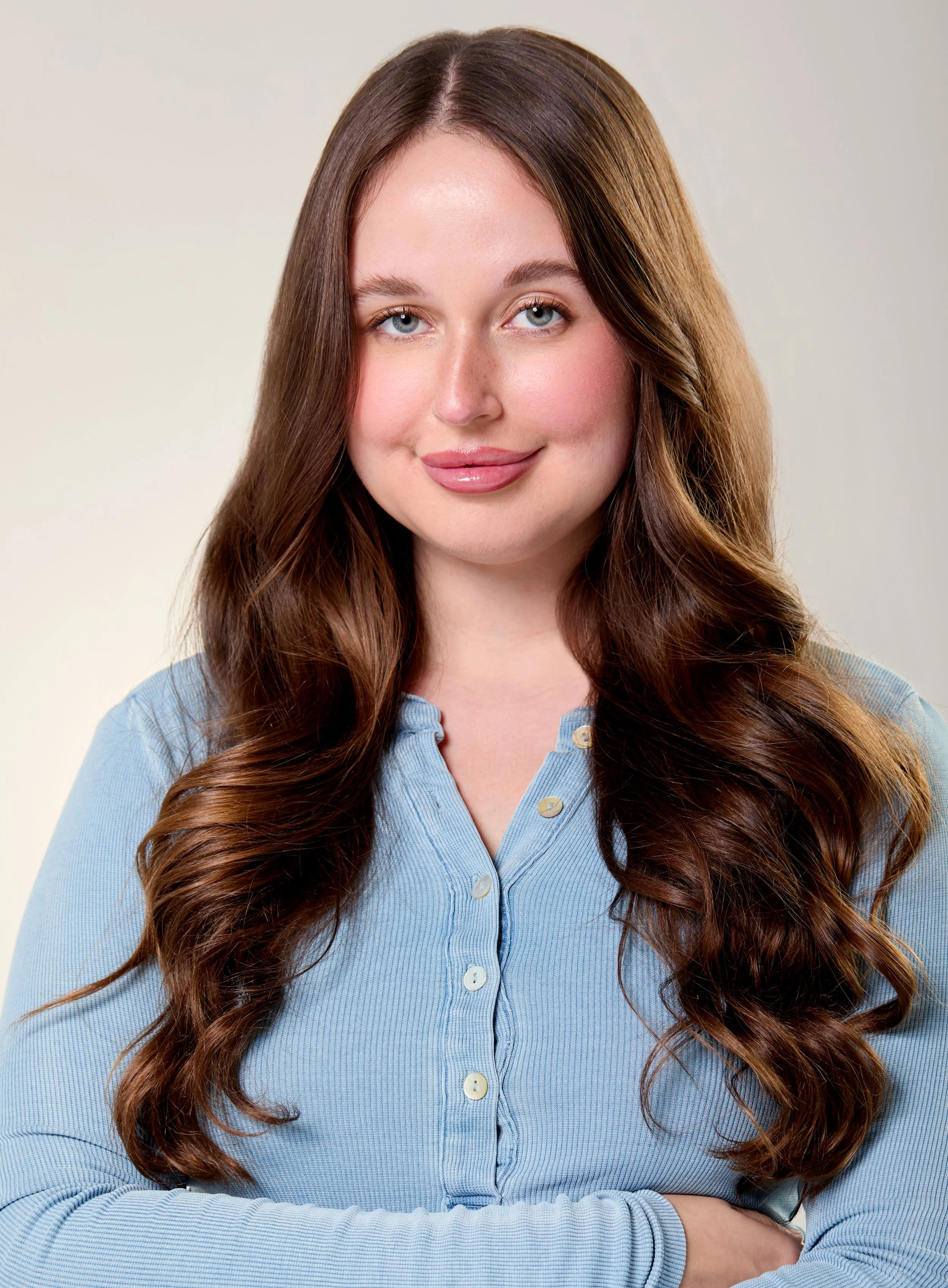 Leia-&-Haylee-Headshots1814.jpg