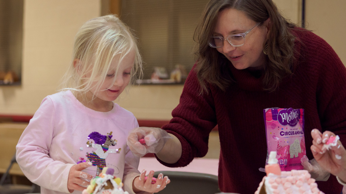Annual Gingerbread Decorating Potluck