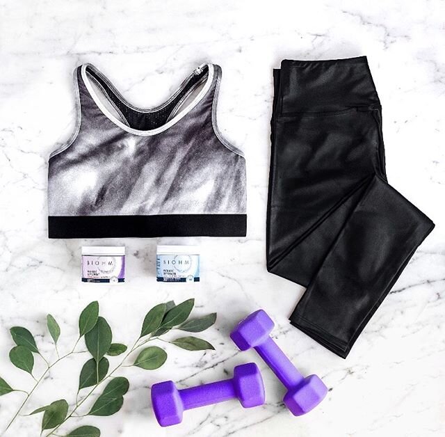 Congrats to our lucky winner @klarainsquares!! Check your DM within 24 hours for further details. ❤️ FALL Giveaway CLOSED 🎉 Treat your workout wardrobe, gut, and body the way you want to feel, esp for the new season! .

We&lsquo;ve partnered with ou