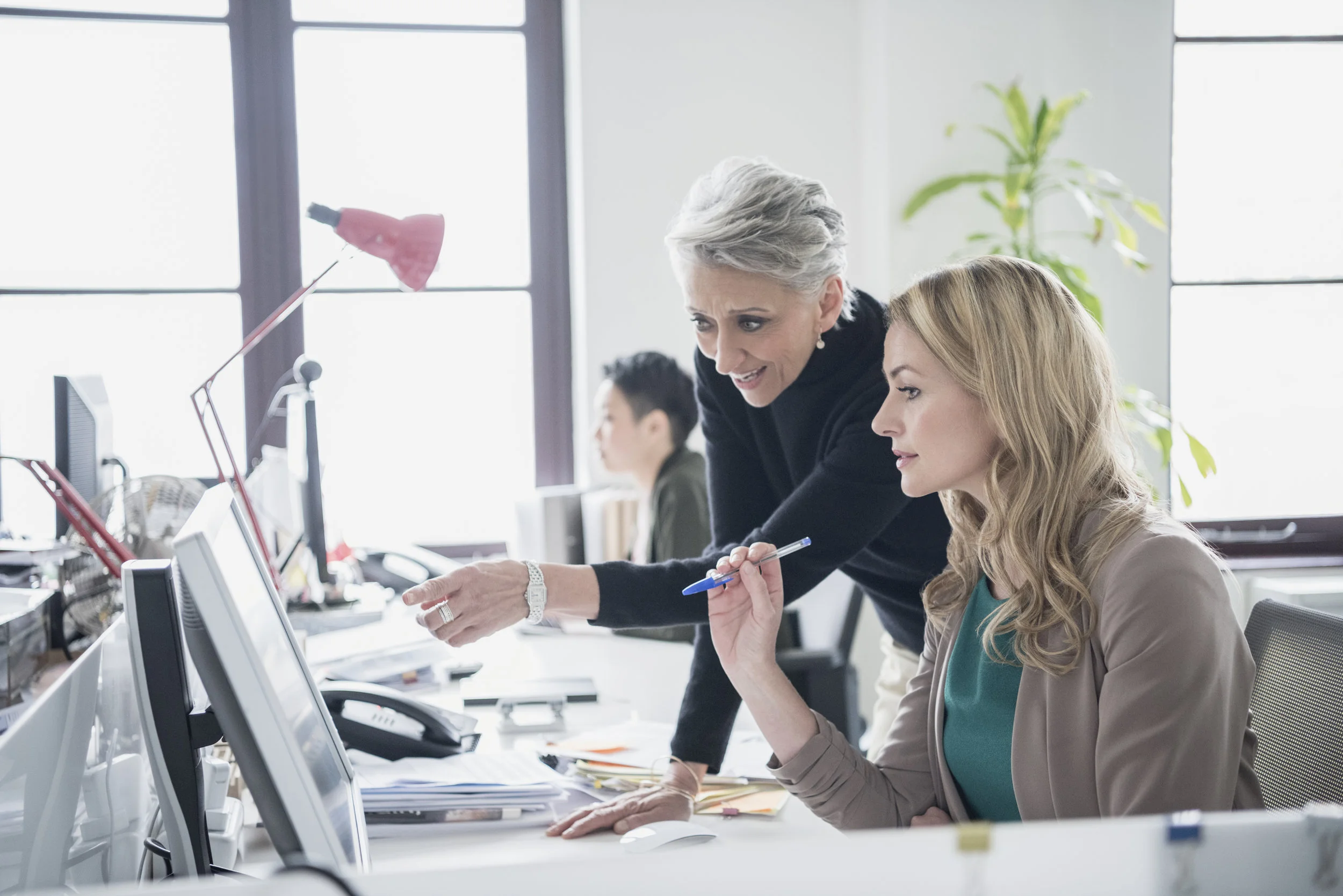 What is Select Women Advisors?